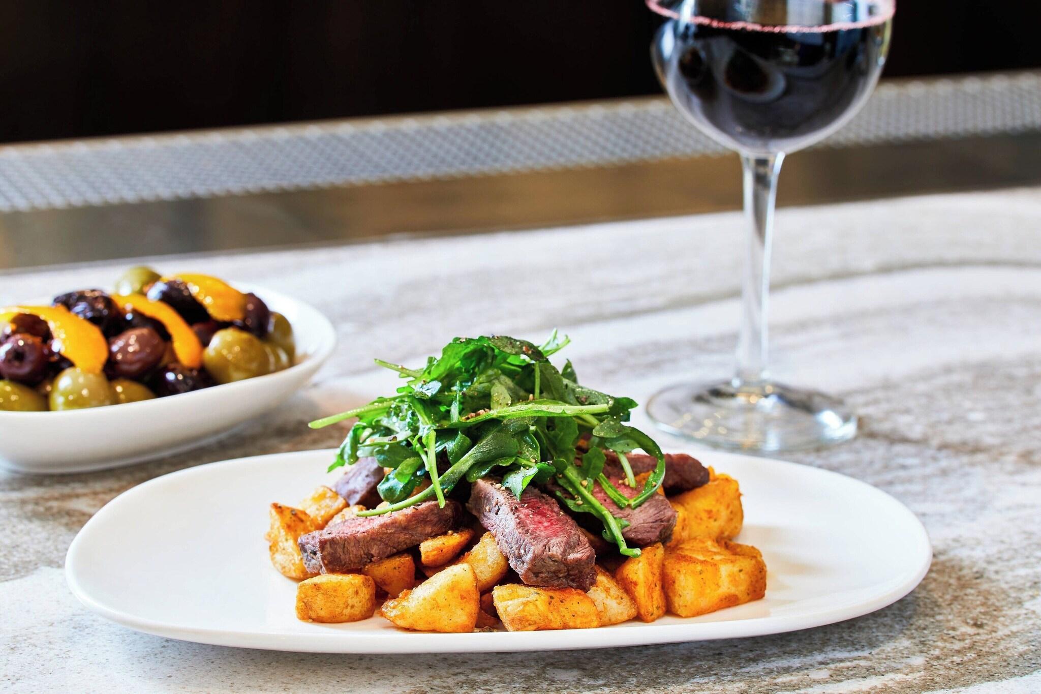 Bar/Salón AC Hotel by Marriott Beverly Hills