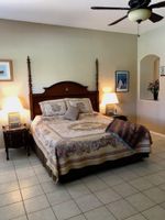 Alquiler Vacacional - Large Upscale Vacation Home in Coyote Ranch with Private Pool and RV parking