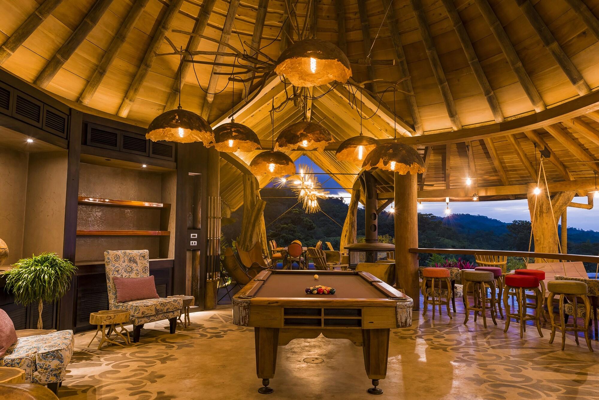 Vista Lobby Origins Lodge