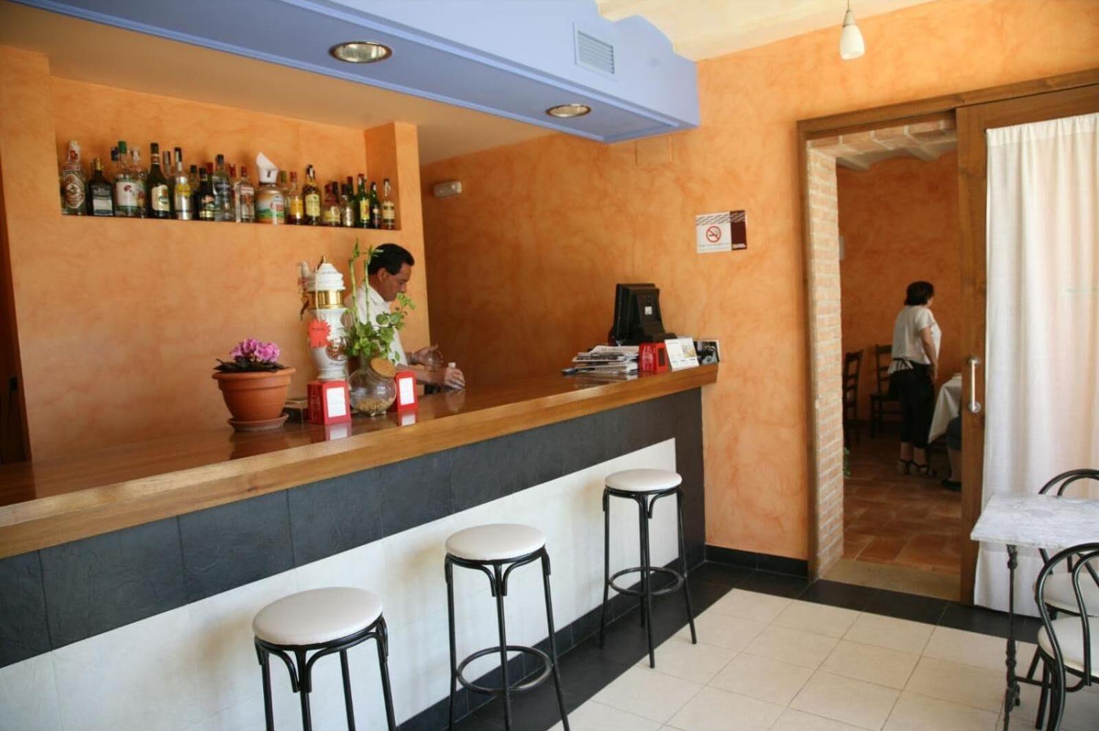 Bar/Salón Hostal La Fuente