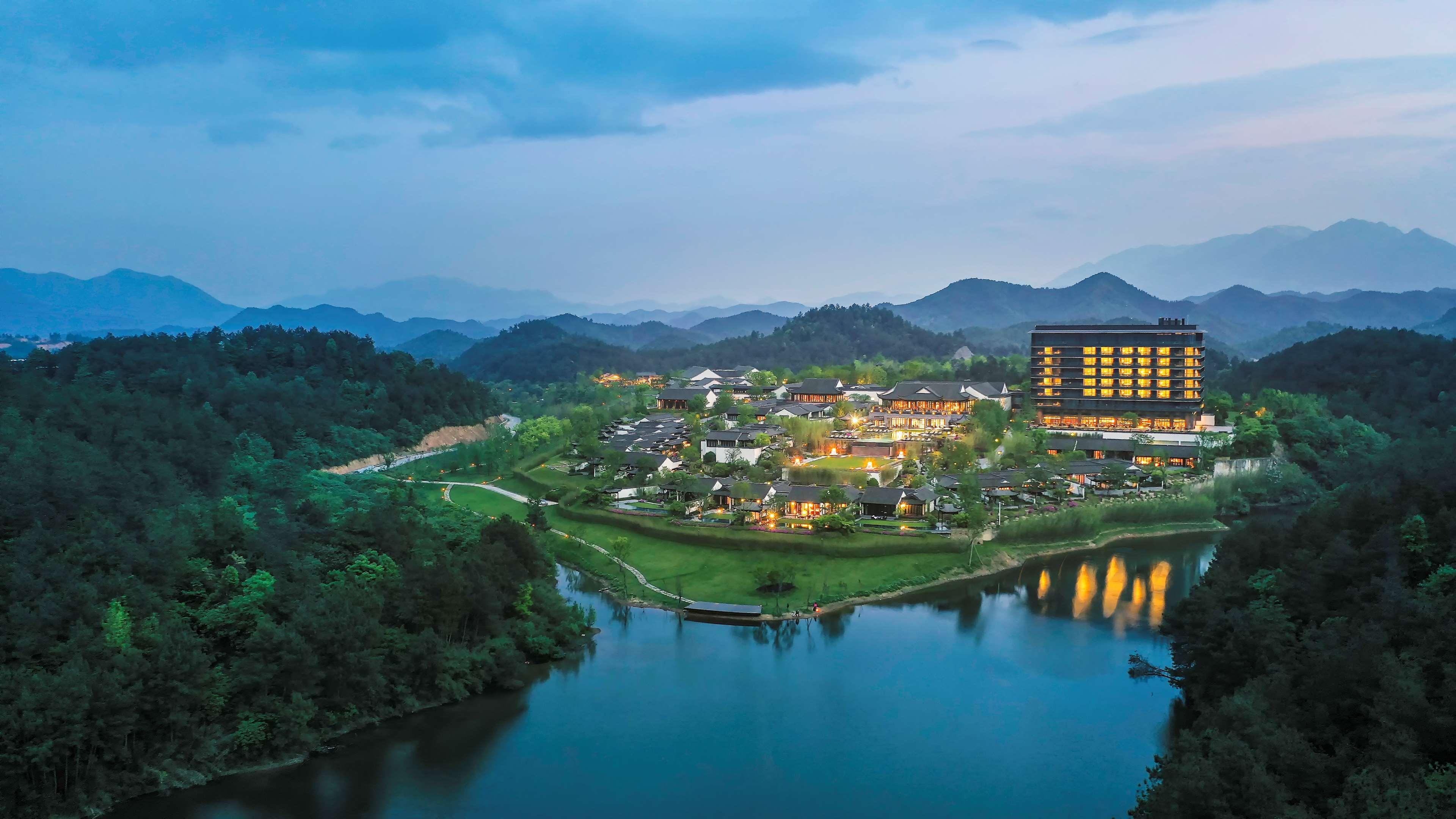 Vista Exterior Banyan Tree Anji