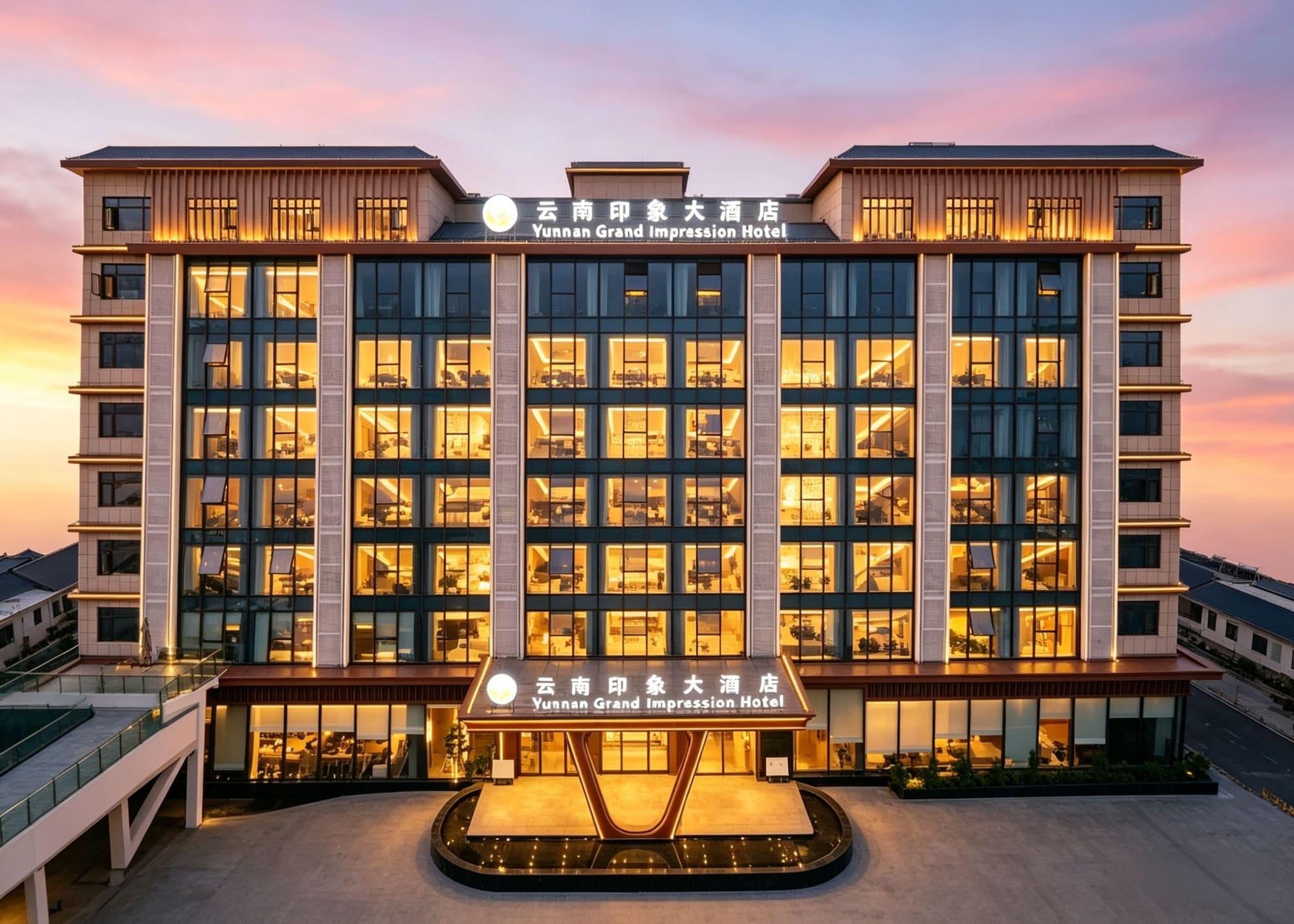 Vista da fachada Yunnan Grand lmpression Hotel