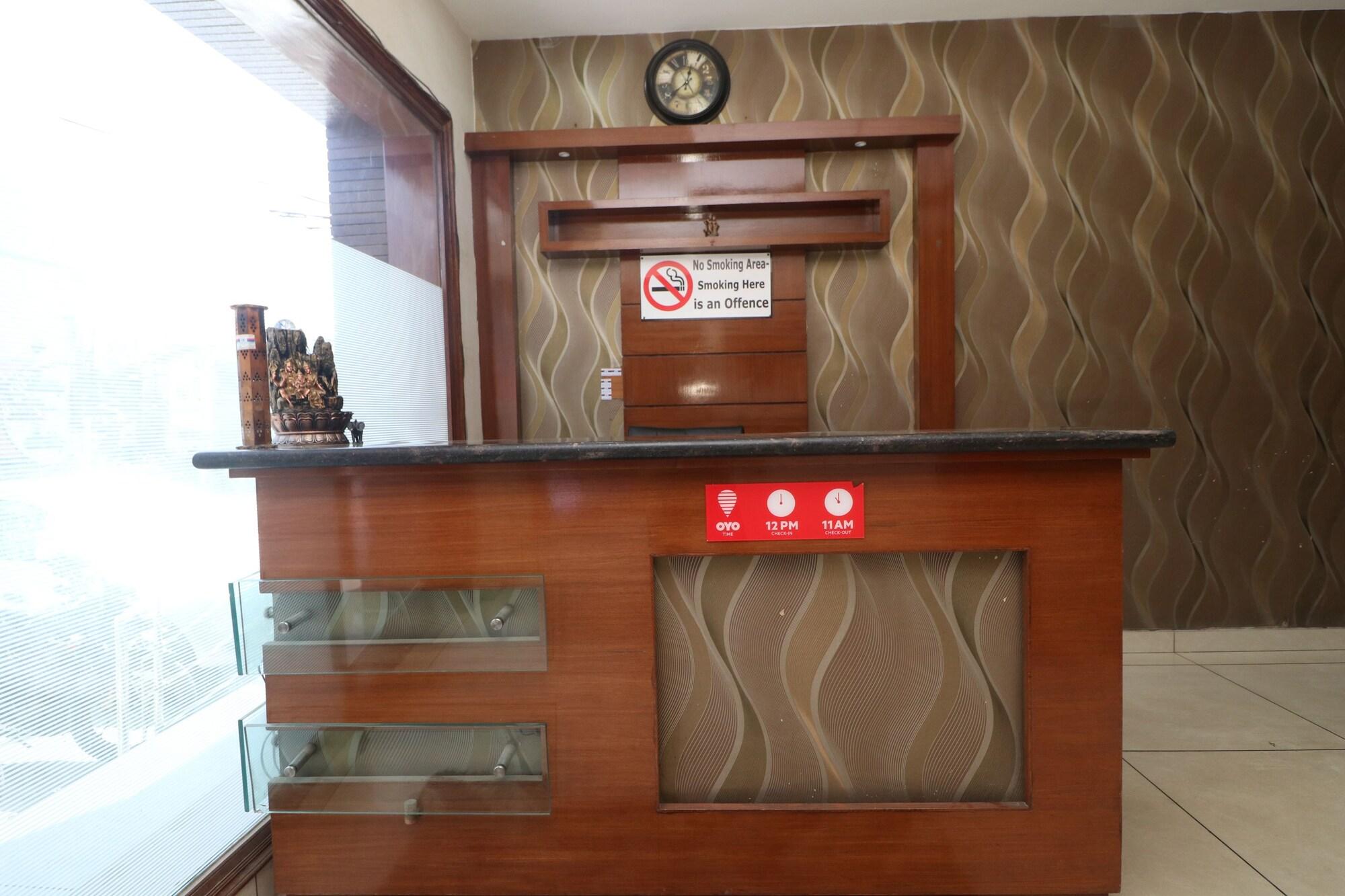 Vista Lobby OYO 36231 Hotel New York Inn