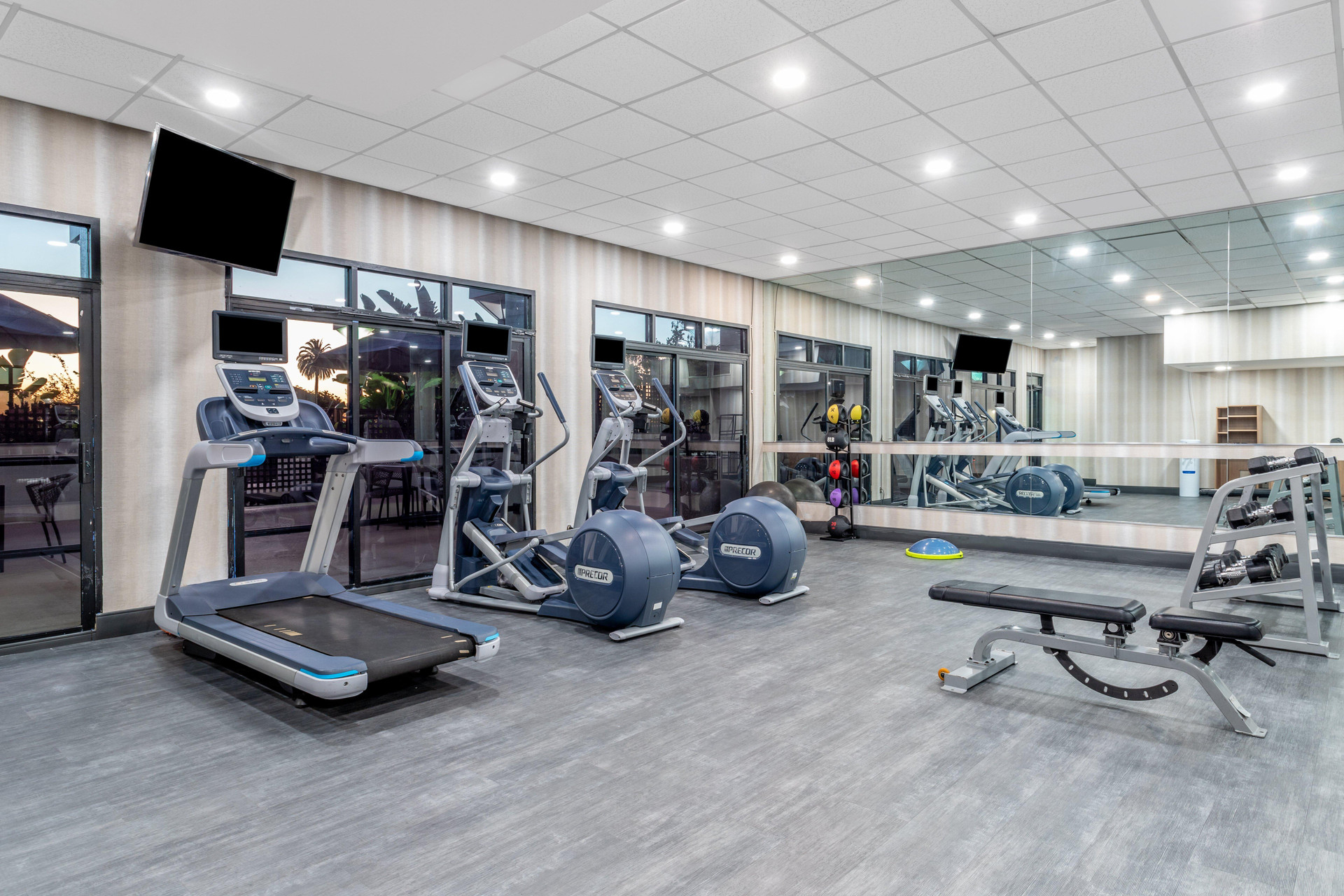 Instalaciones Recreativas Crowne Plaza Los Angeles Harbor Hotel by IHG