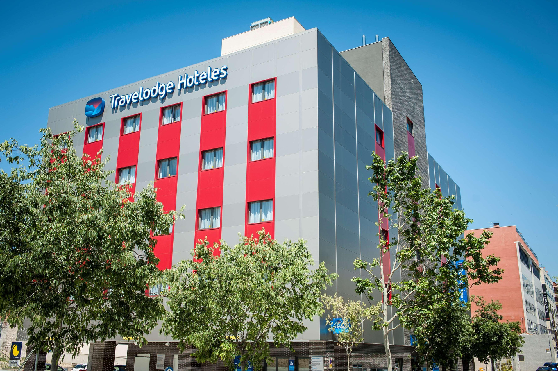 Vista Exterior Travelodge Madrid Metropolitano