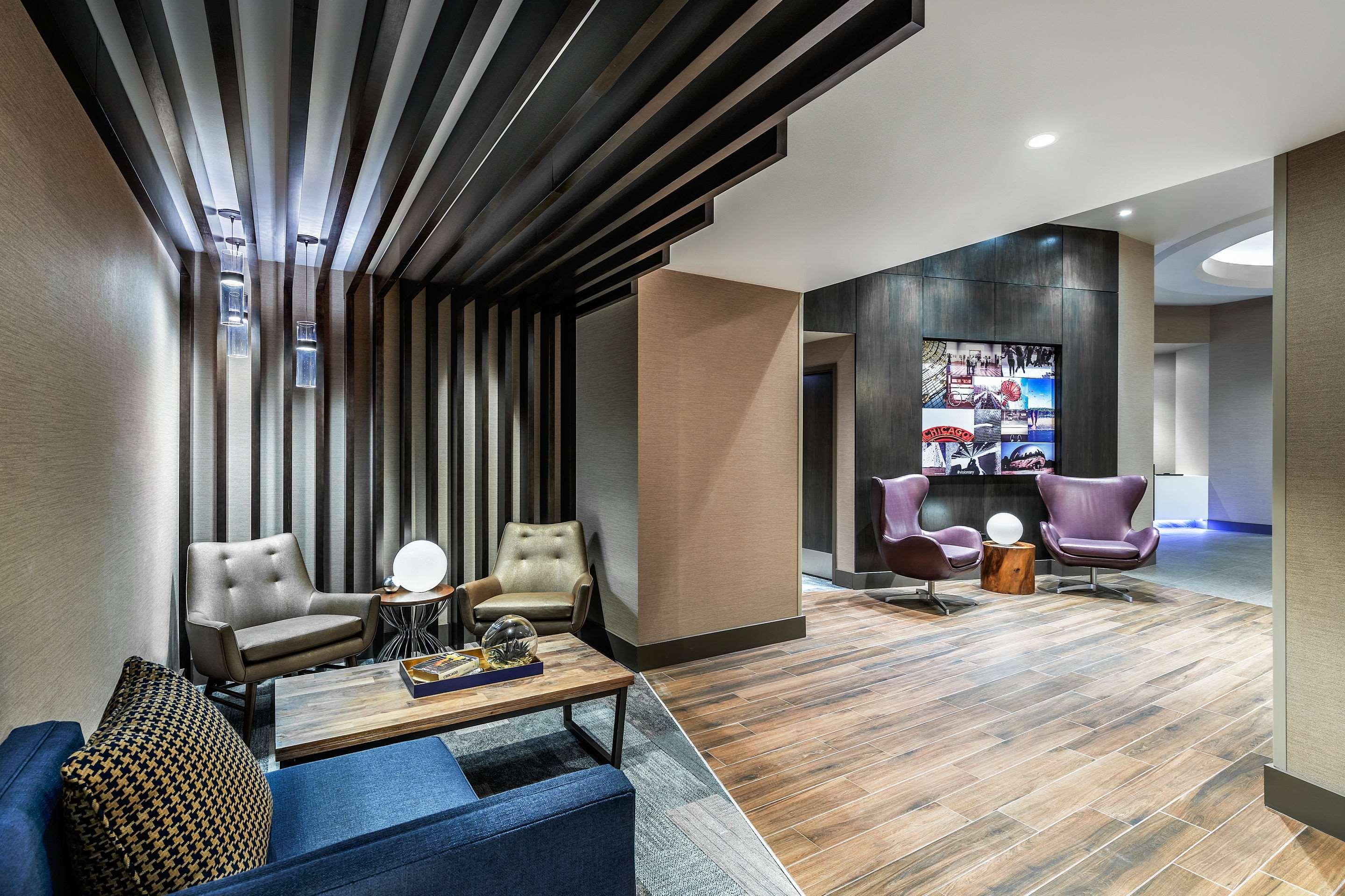 Vista Lobby Cambria hotel & suites Chicago Loop - Theatre Dist