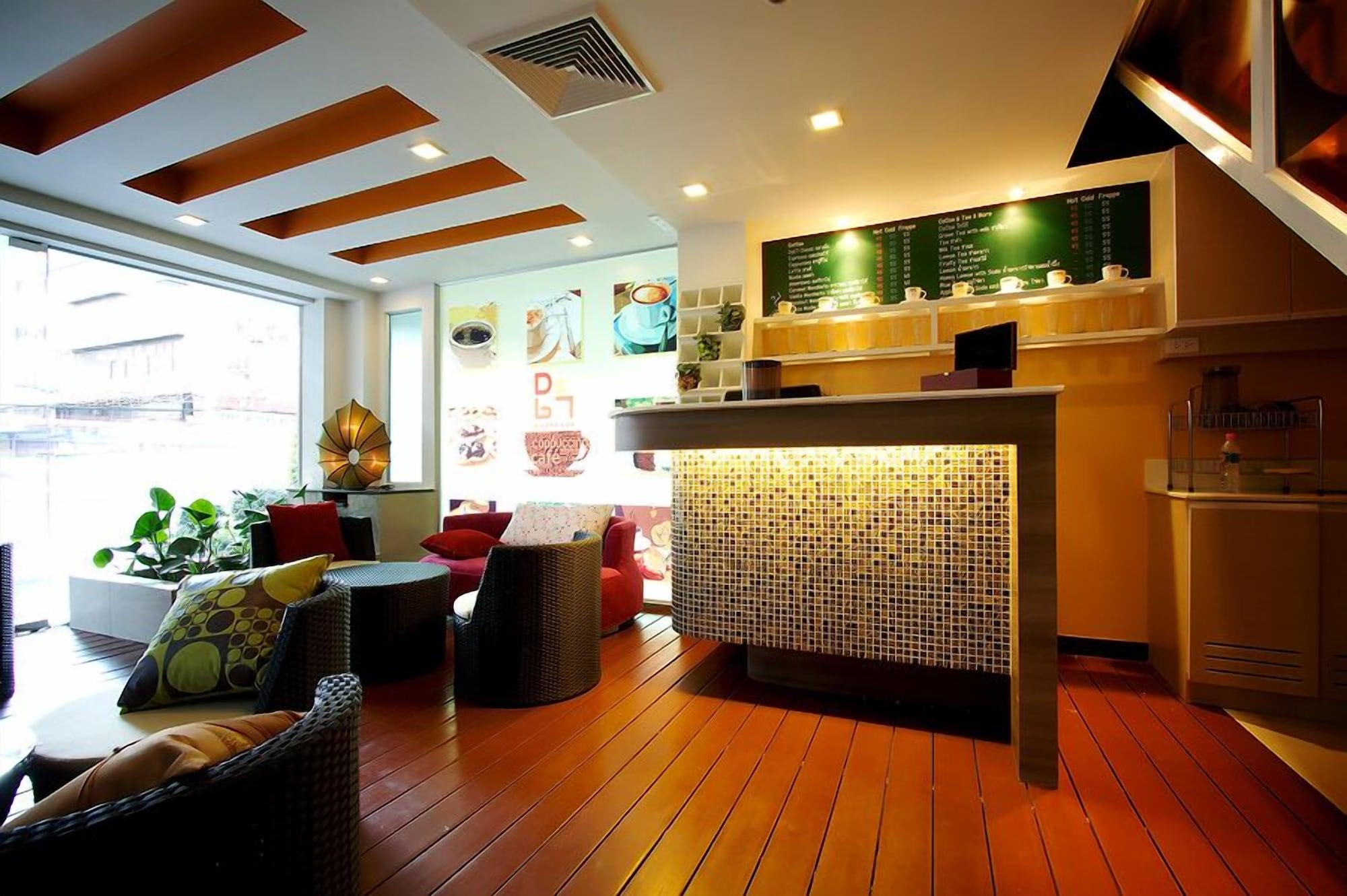 Bar/Salón Ds67 Suites