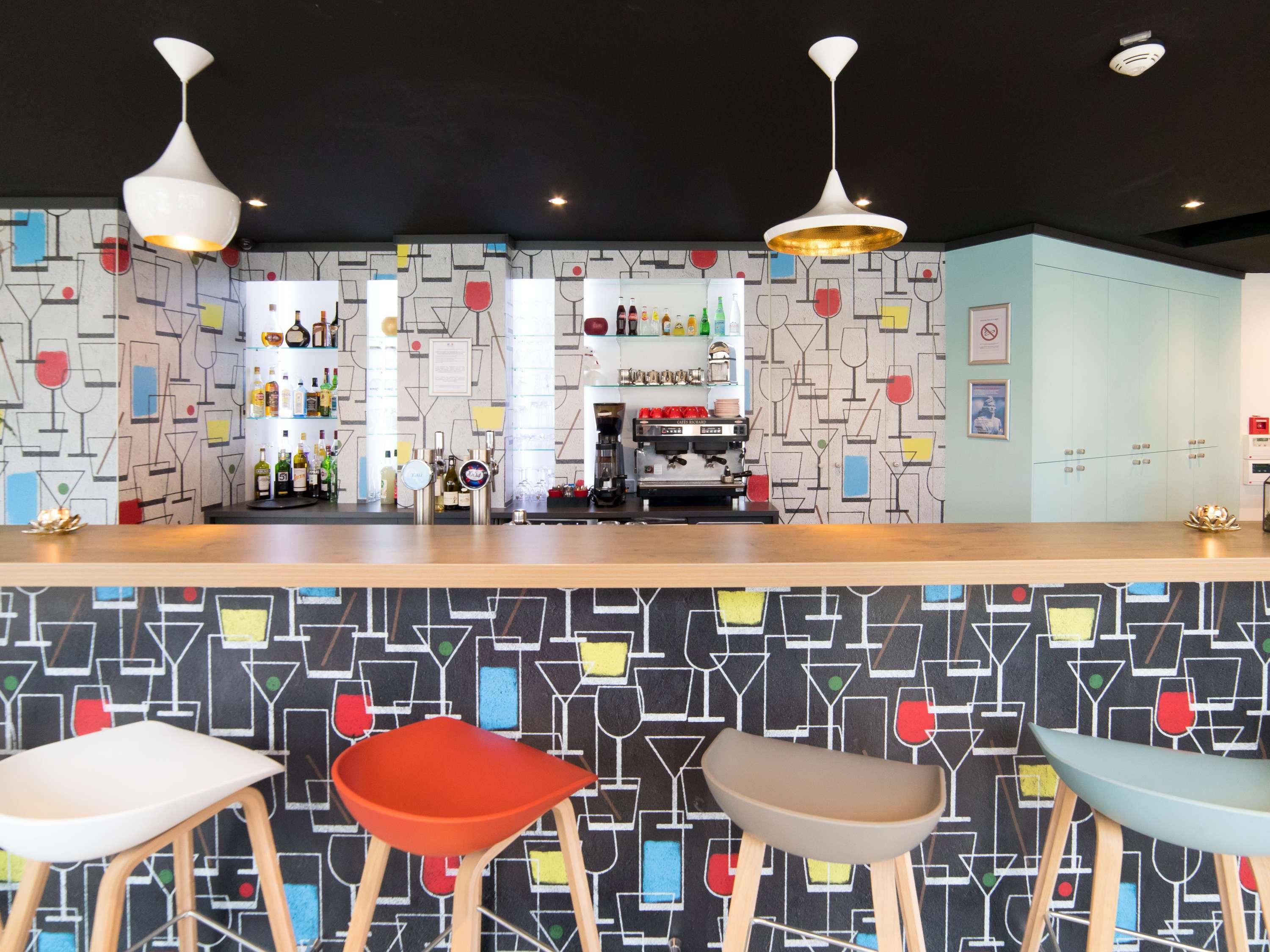 Bar/Salón ibis Toulouse Purpan
