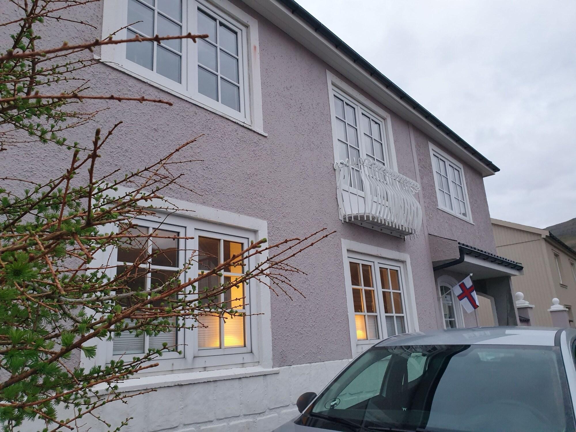 Vista Exterior visitHOMES Faroe Islands