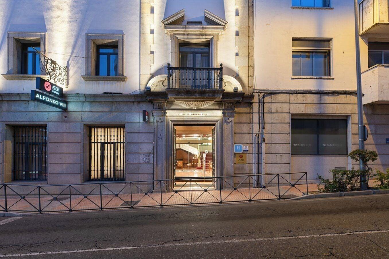 Vista Exterior Hotel Exe Alfonso VIII