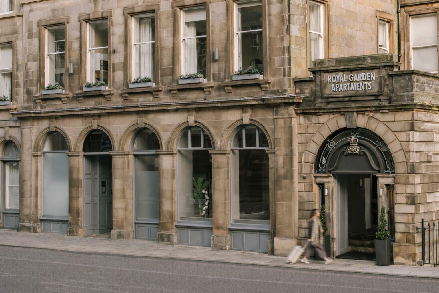 Varios Royal Garden Apartments New Town