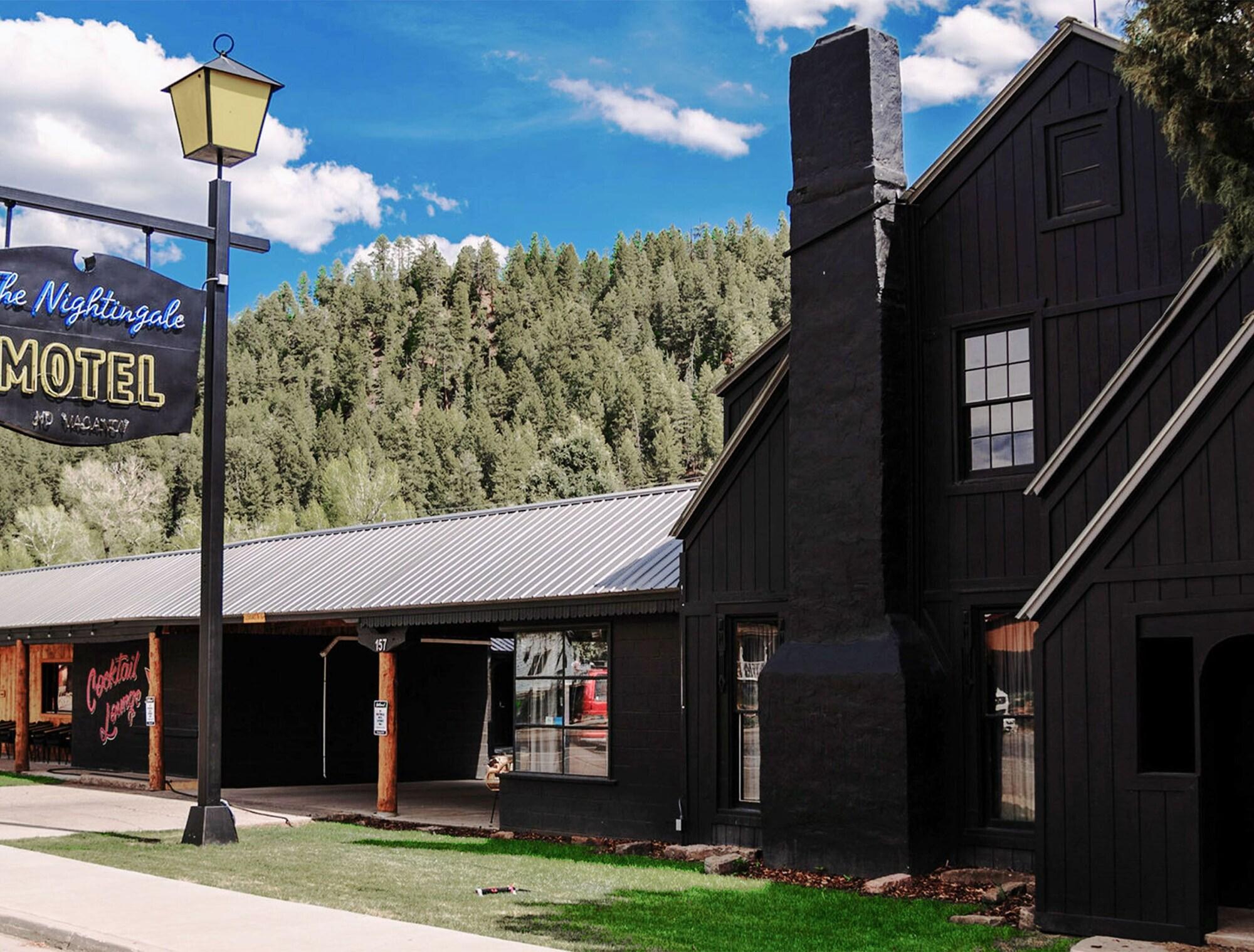 Varios The Nightingale Motel