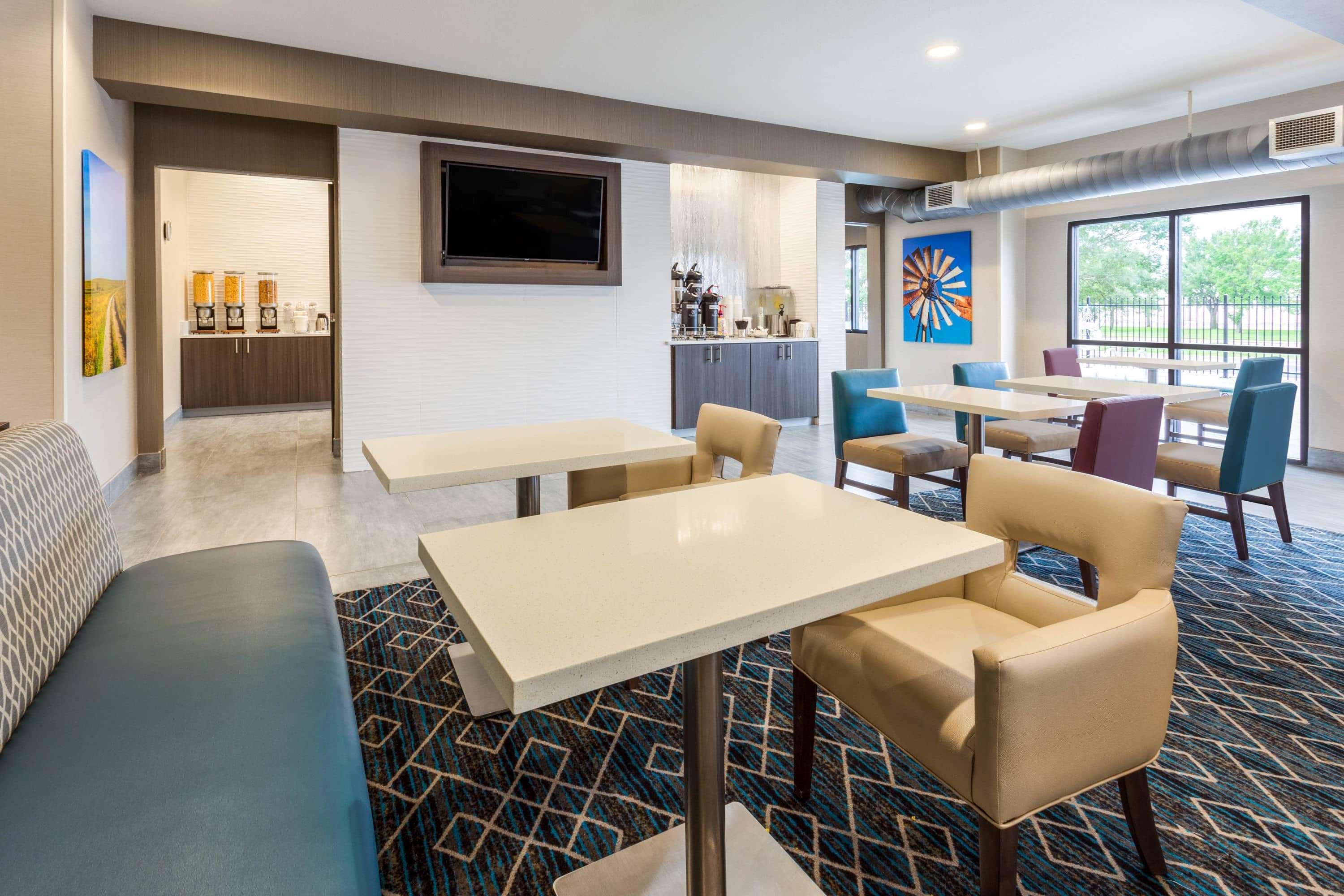 Restaurant La Quinta Inn & Suites by Wyndham Wichita Airport