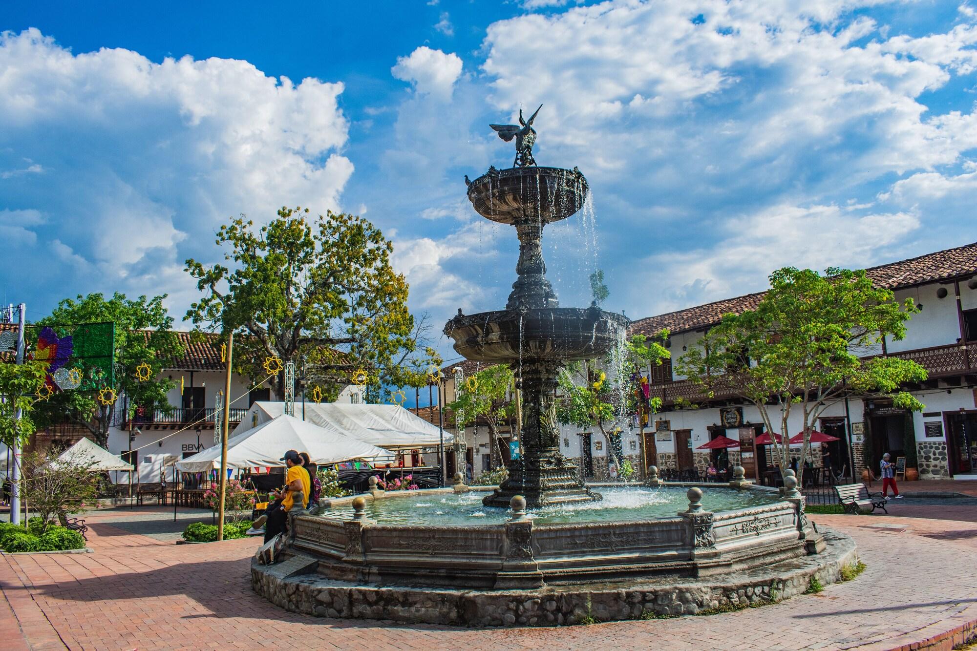 Vista Exterior Hotel Caseron del Parque