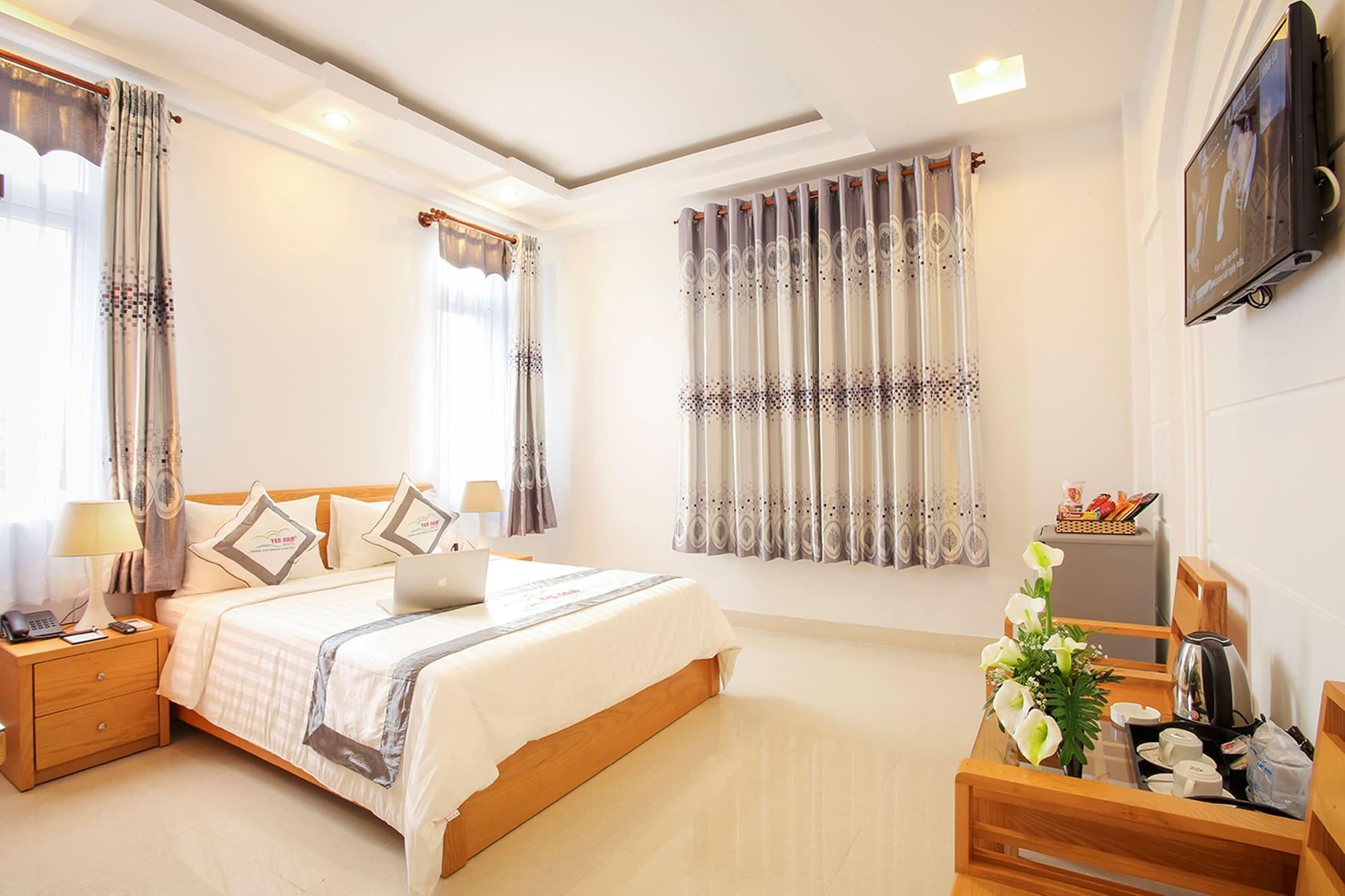 Varios Yen Nam NTT Hotel