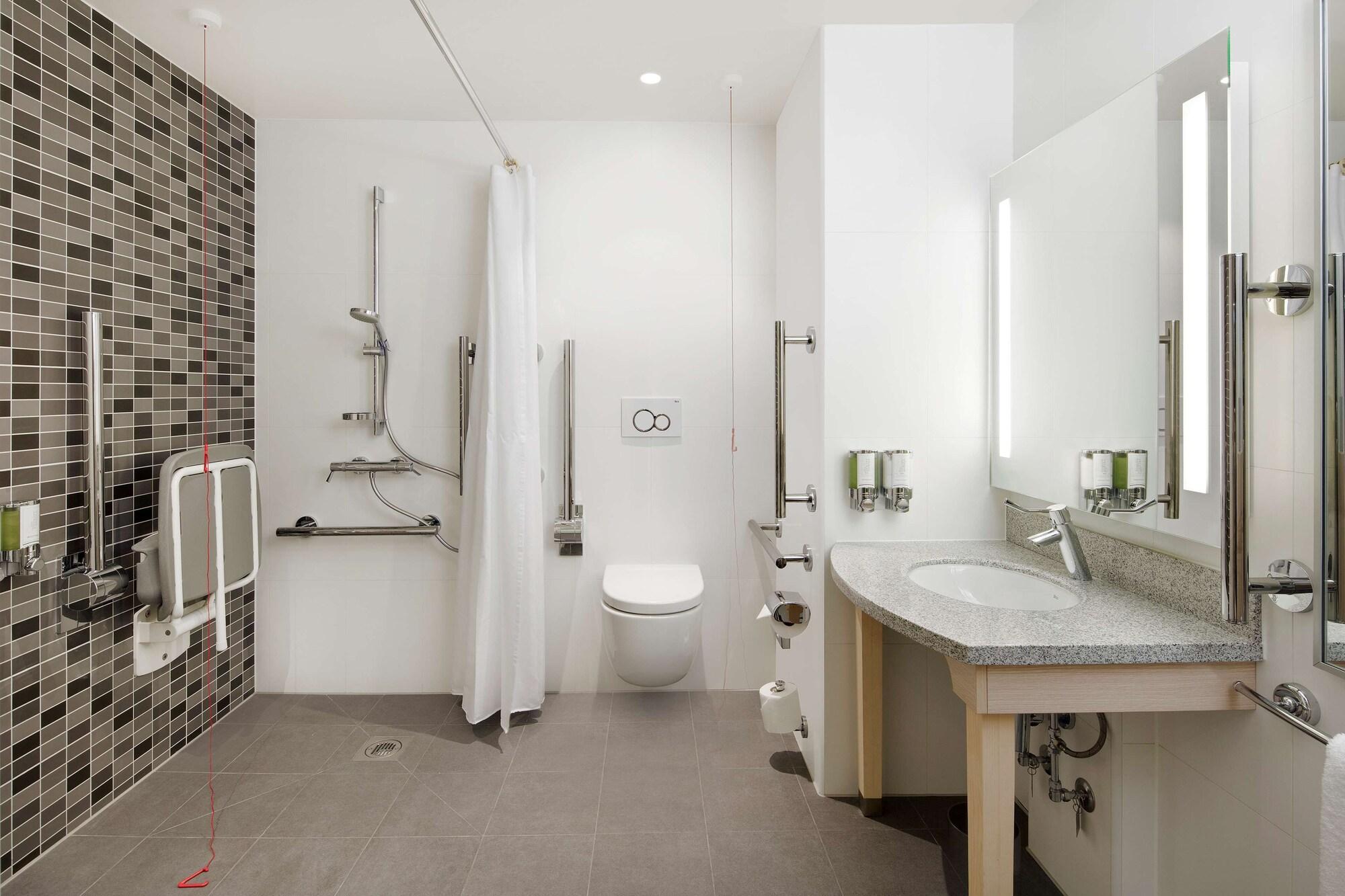 Equipamiento de Habitación Hampton by Hilton London Docklands