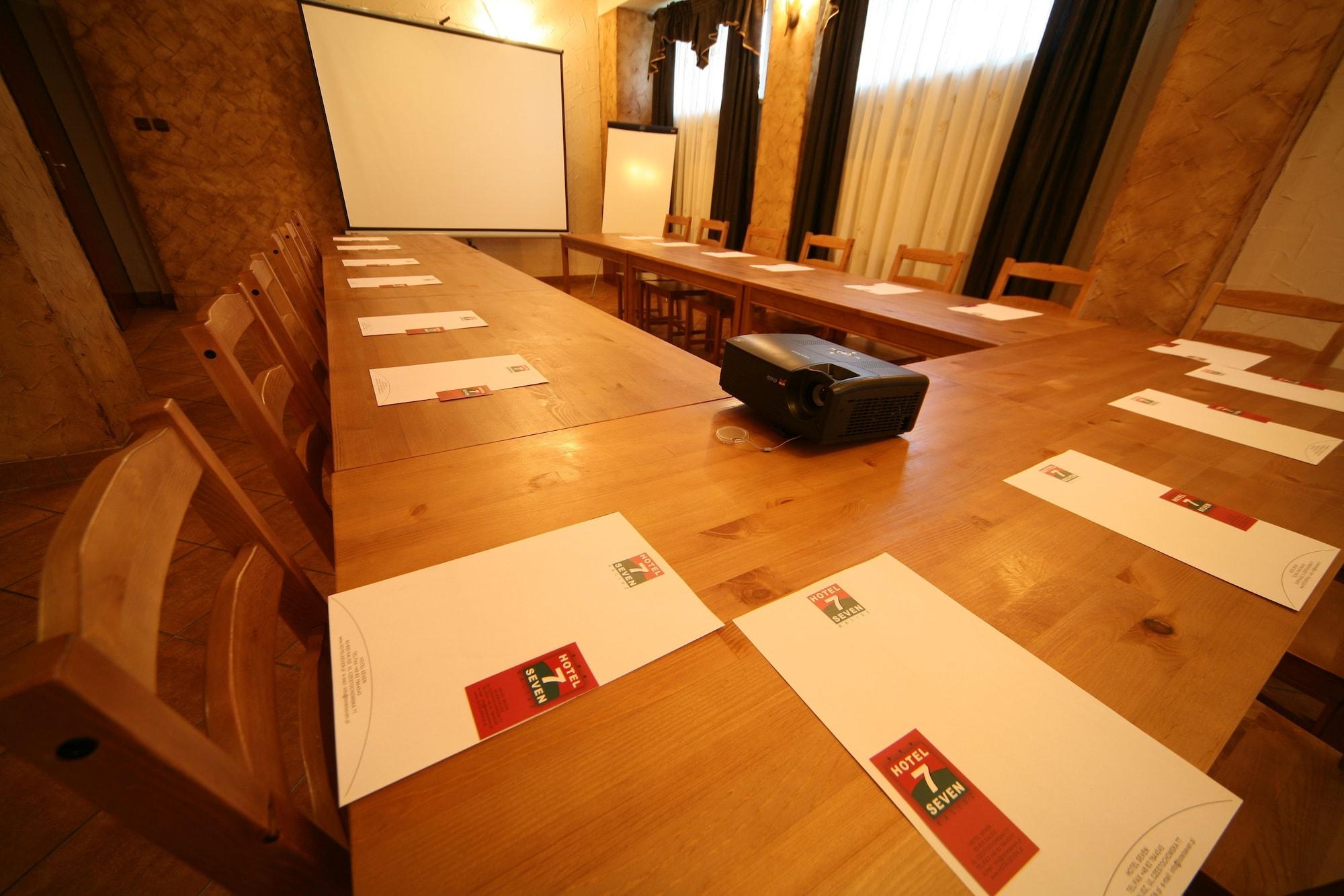 Sala de Reuniones Hotel Seven 7