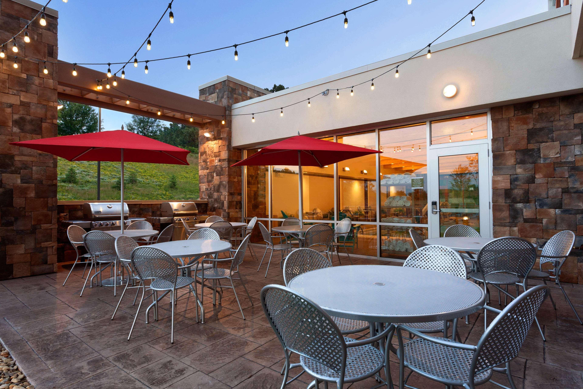Restaurant Home2 Suites by Hilton Pittsburgh / McCandless, PA
