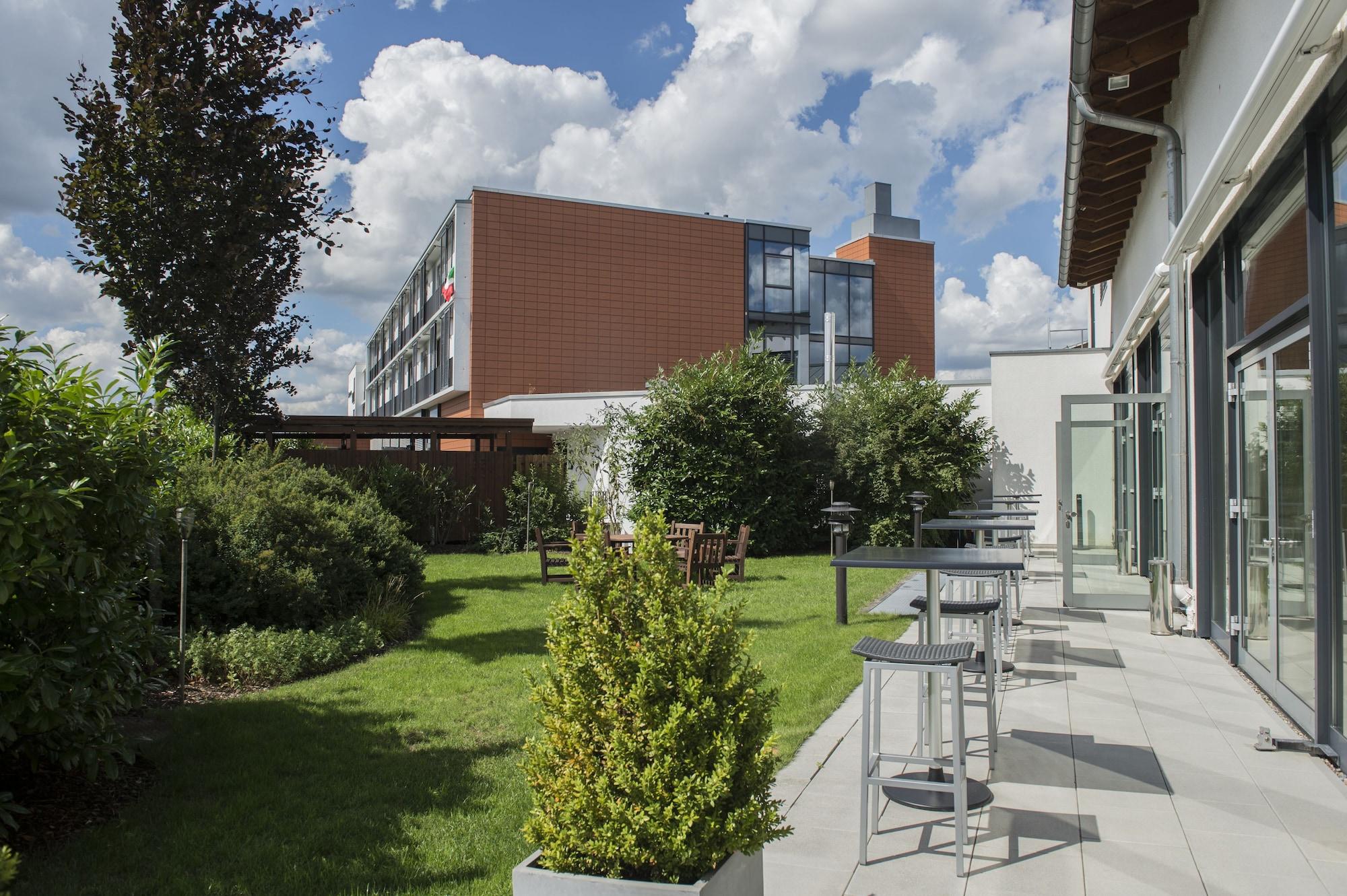 Vista Exterior Atrium Hotel Mainz