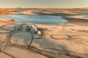 Alquiler Vacacional - Isolated lakeside house, view of glaciers & volcanoes, good for day trips - new!