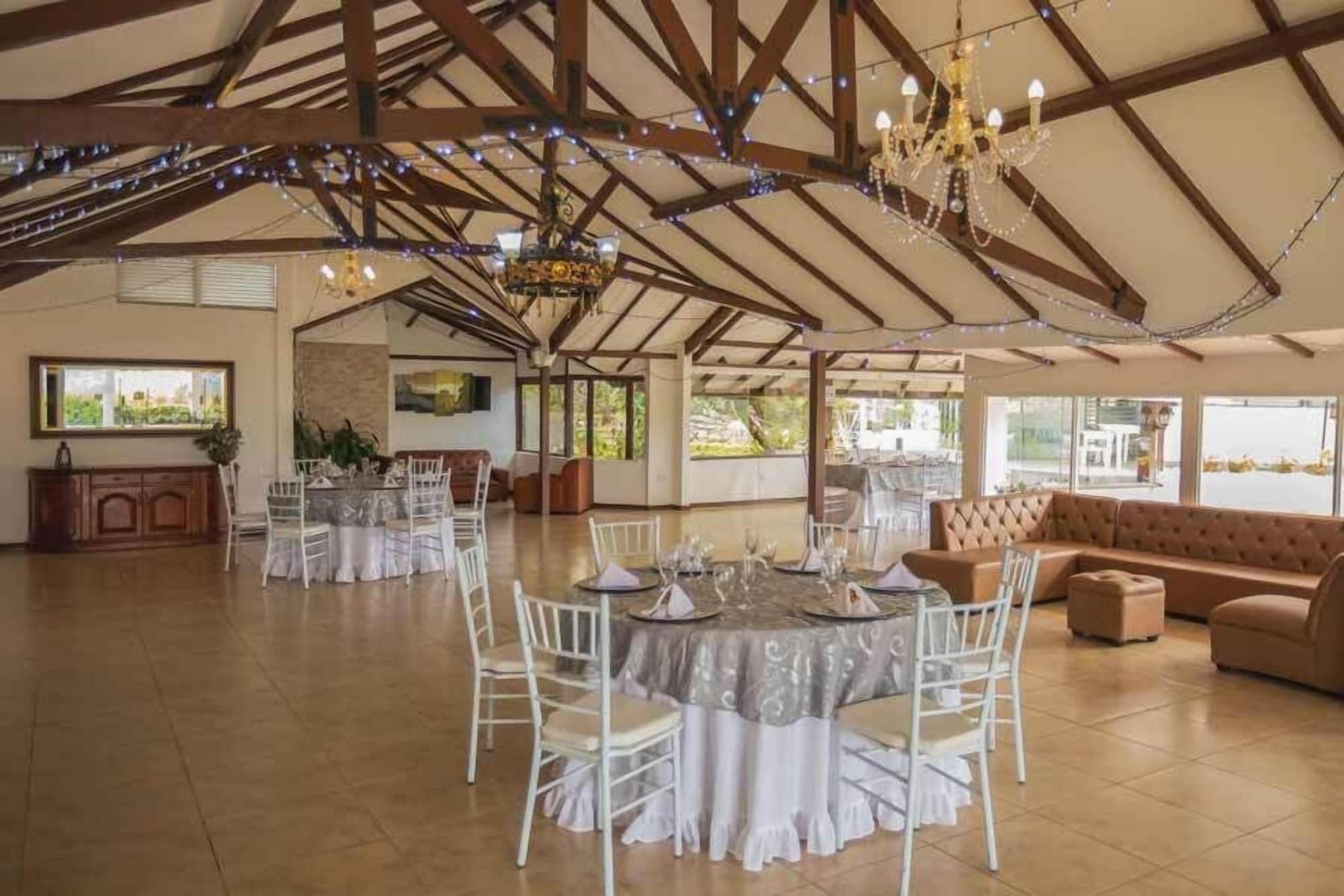 Sala de Reuniones Hotel La Posada del Rancho