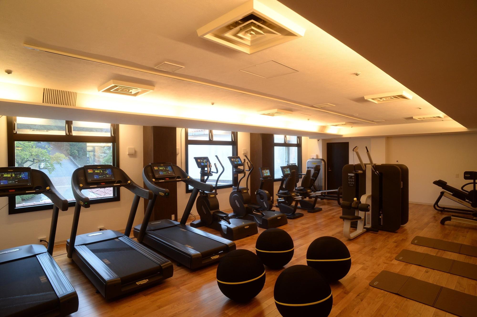 Gimnasio Kawana Hotel