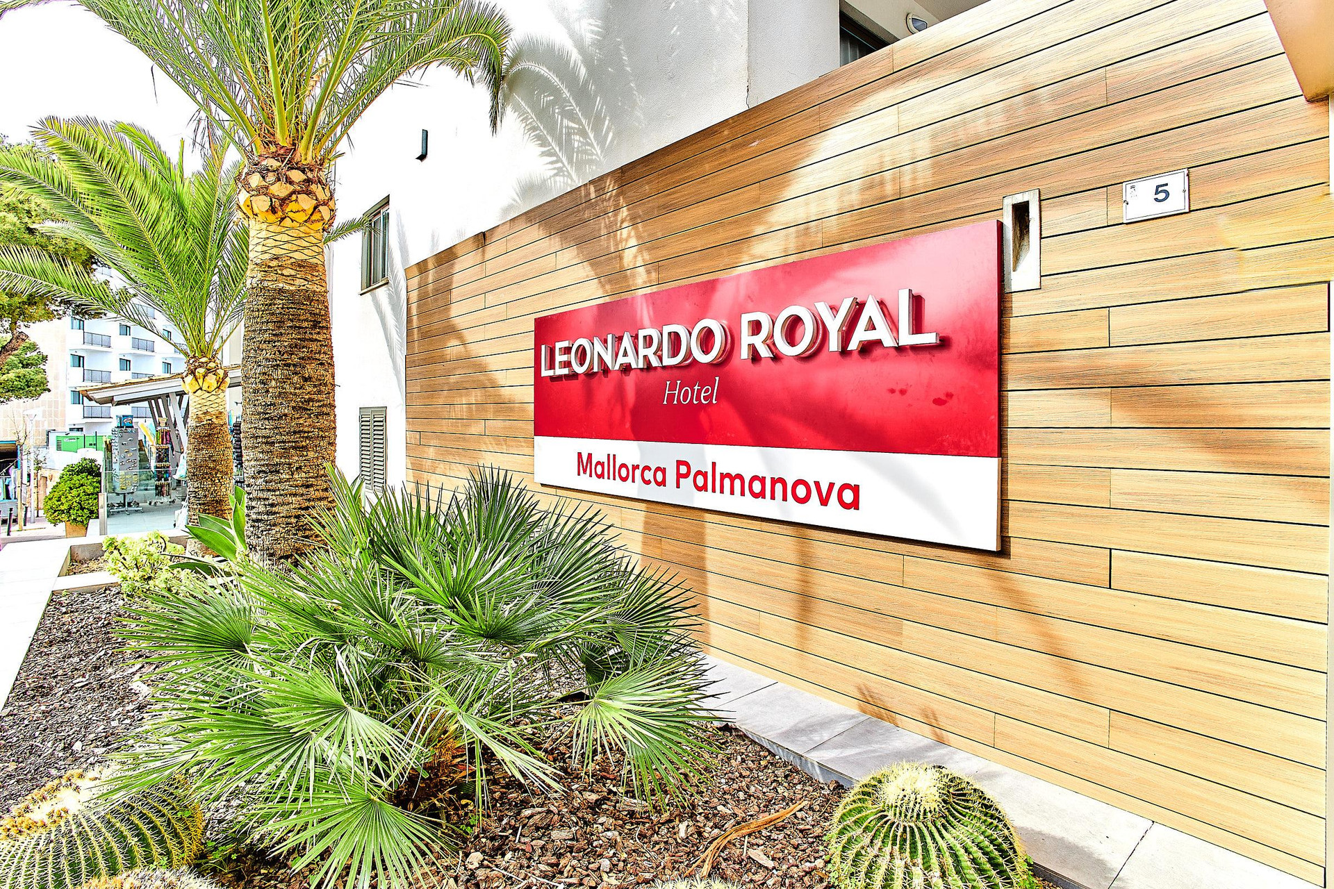 Vista Exterior Leonardo Suites Hotel Mallorca Calvia