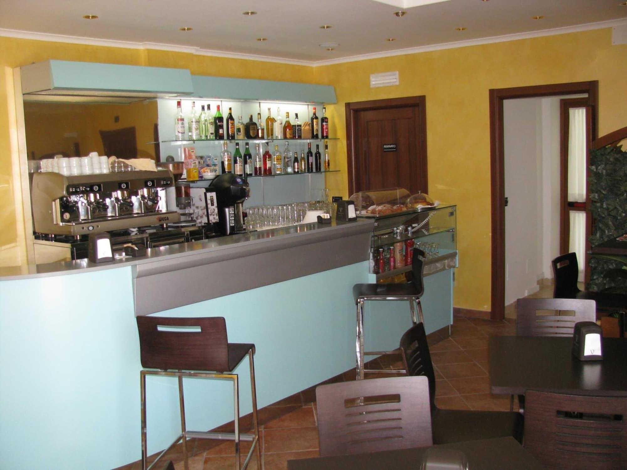 Bar/Salón Hotel San Berardo
