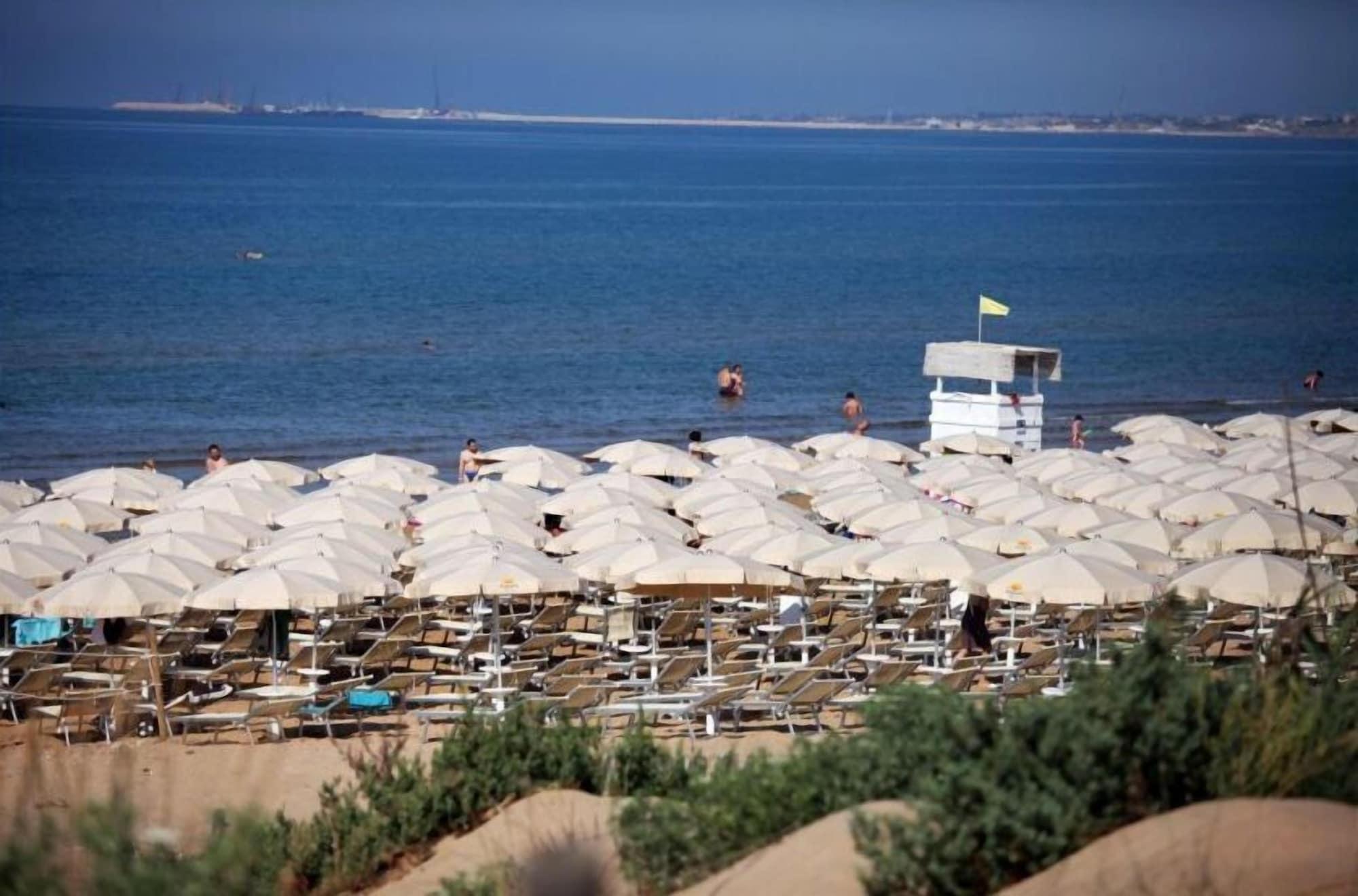 Playa Nicolaus Club Borgo Rio Favara Resort