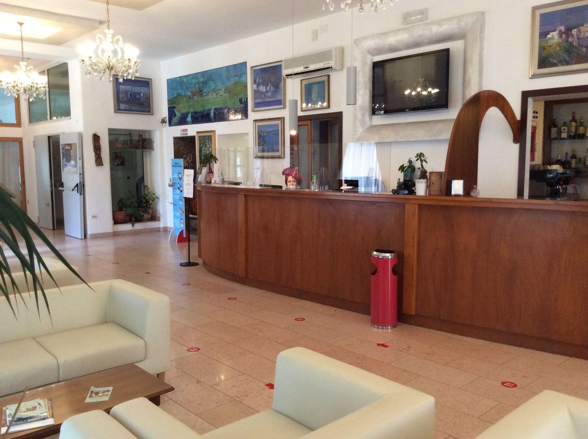 Vista Lobby Hotel La Margherita & SPA
