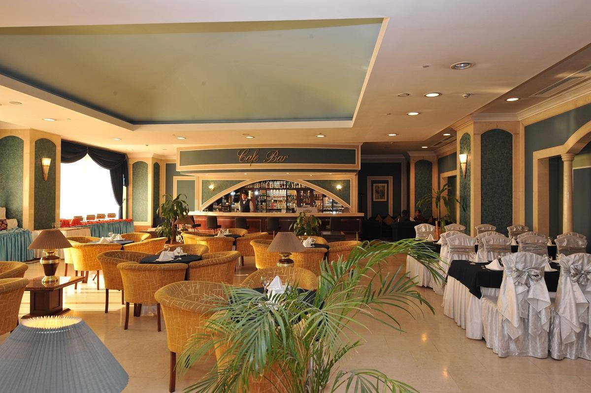 Bar/Salón Hotel Uzbekistan
