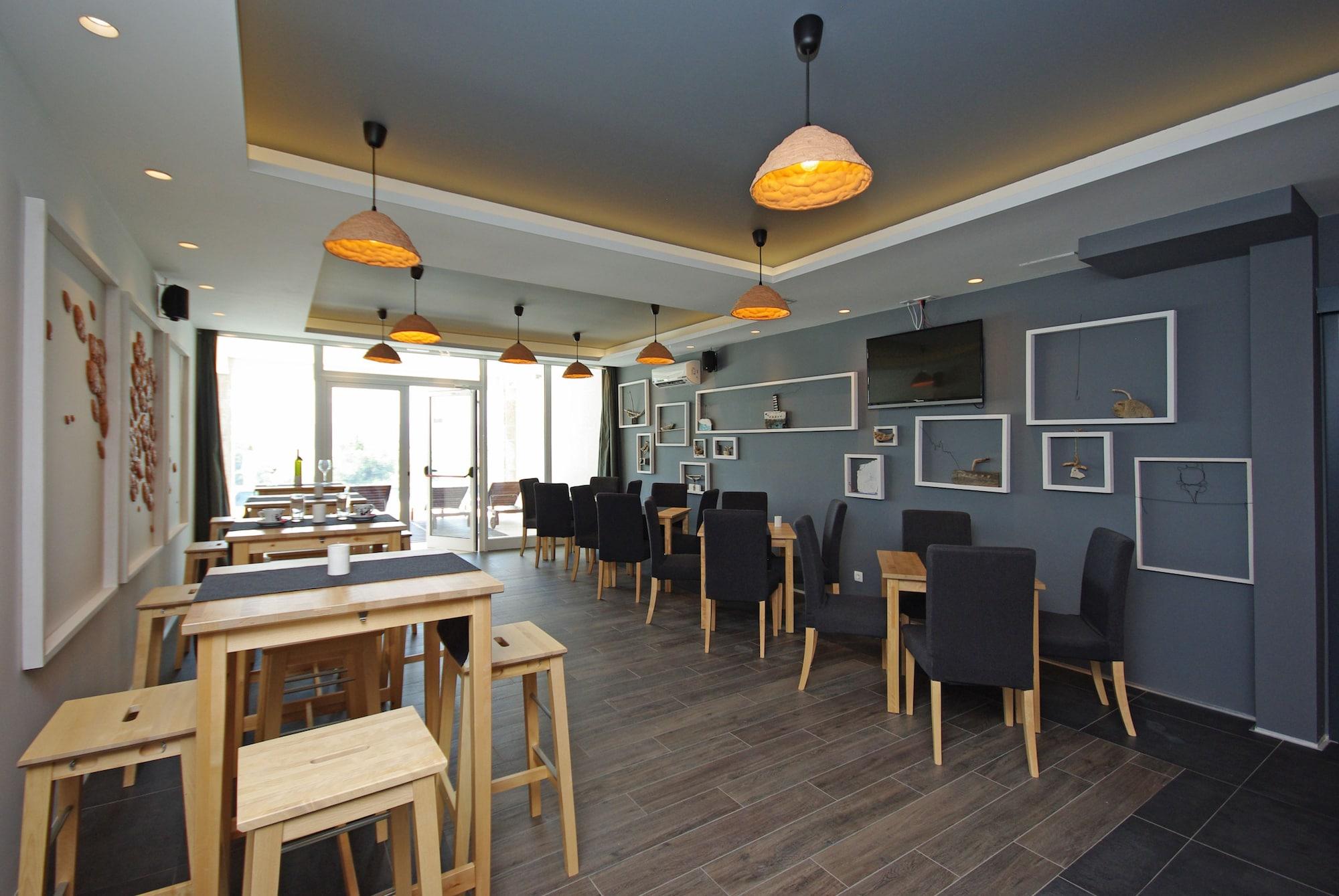 Bar/Salón Luxury Apartments Jolara