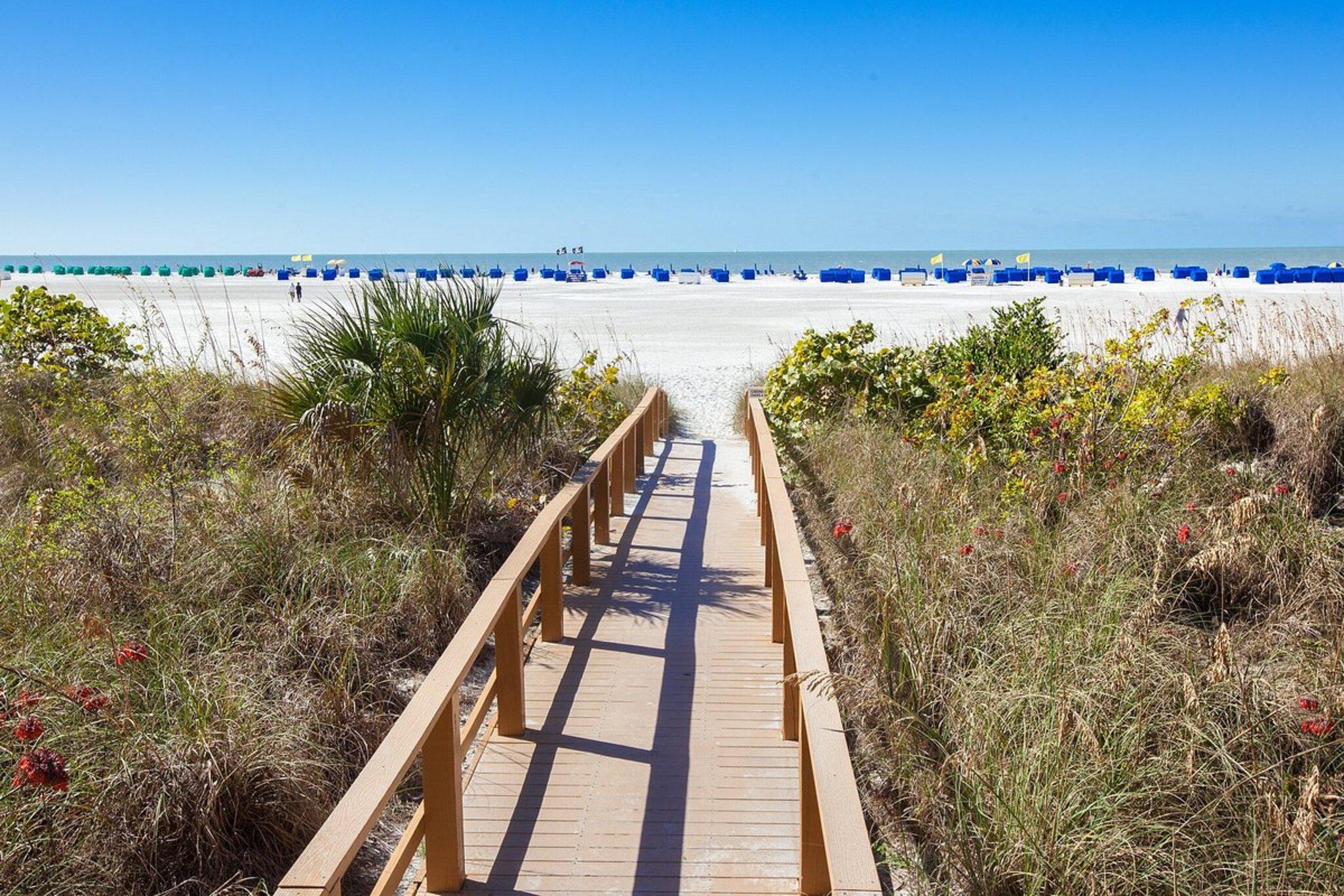Playa Gullwing Resort