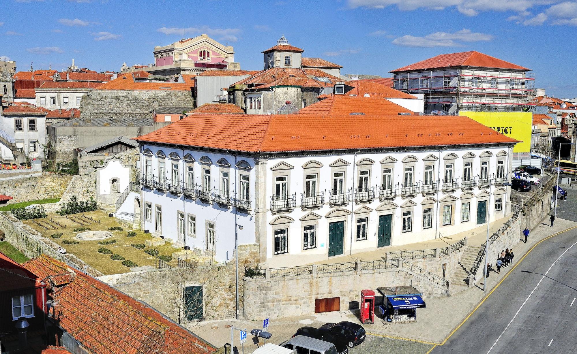 Vista Exterior Condes de Azevedo Palace
