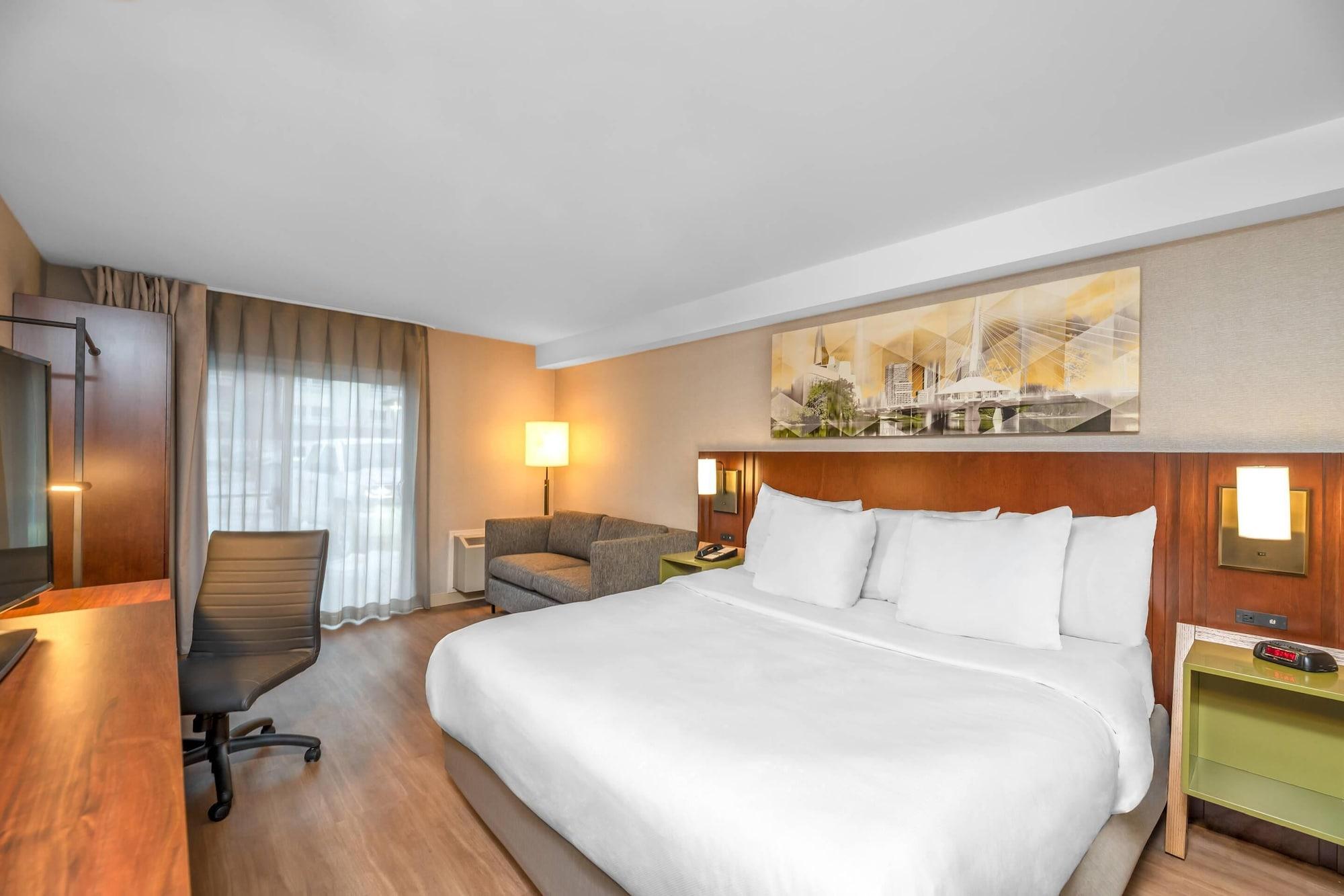 Varios Comfort Inn Boucherville