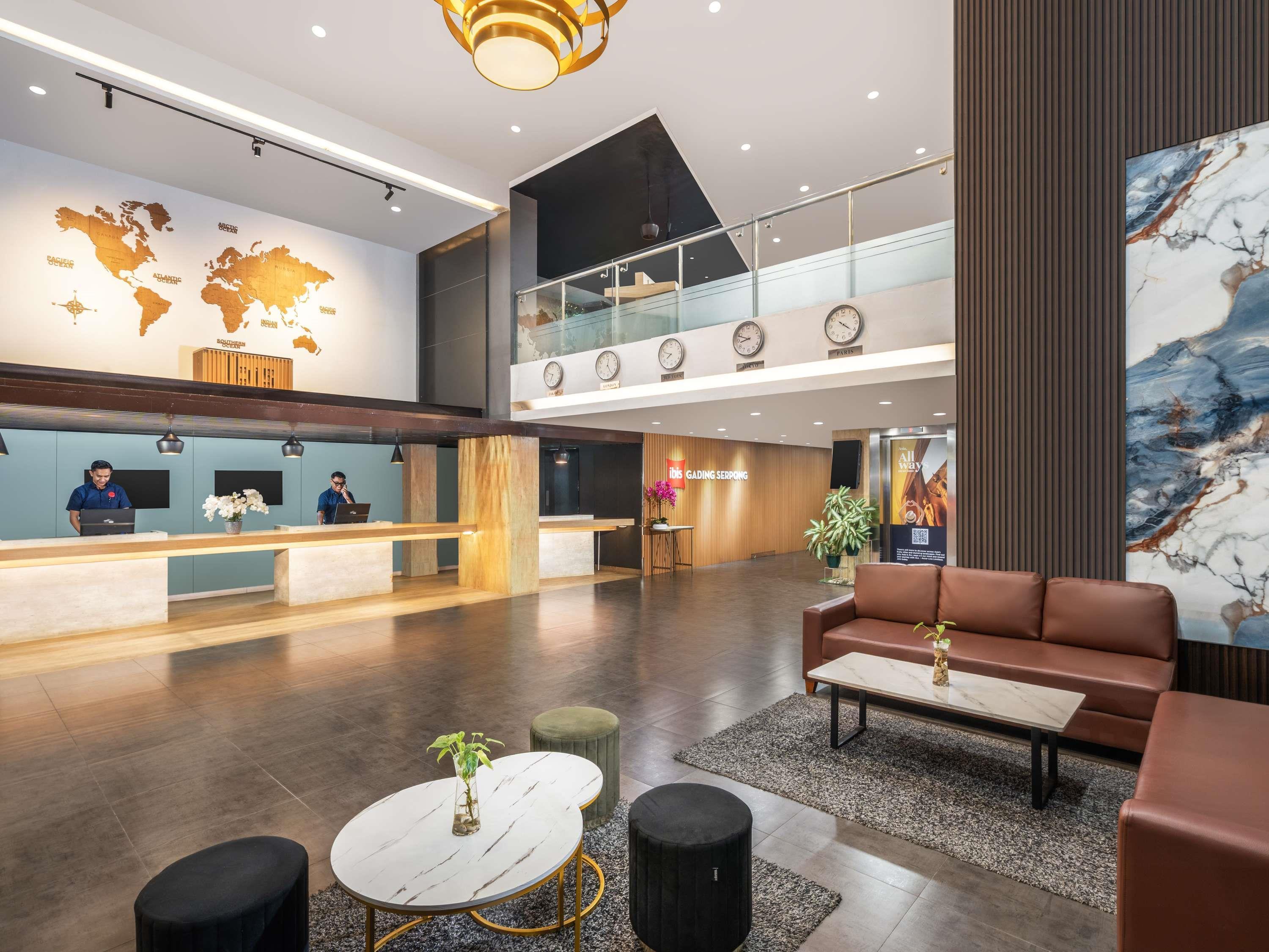 Vista Exterior Ibis Gading Serpong