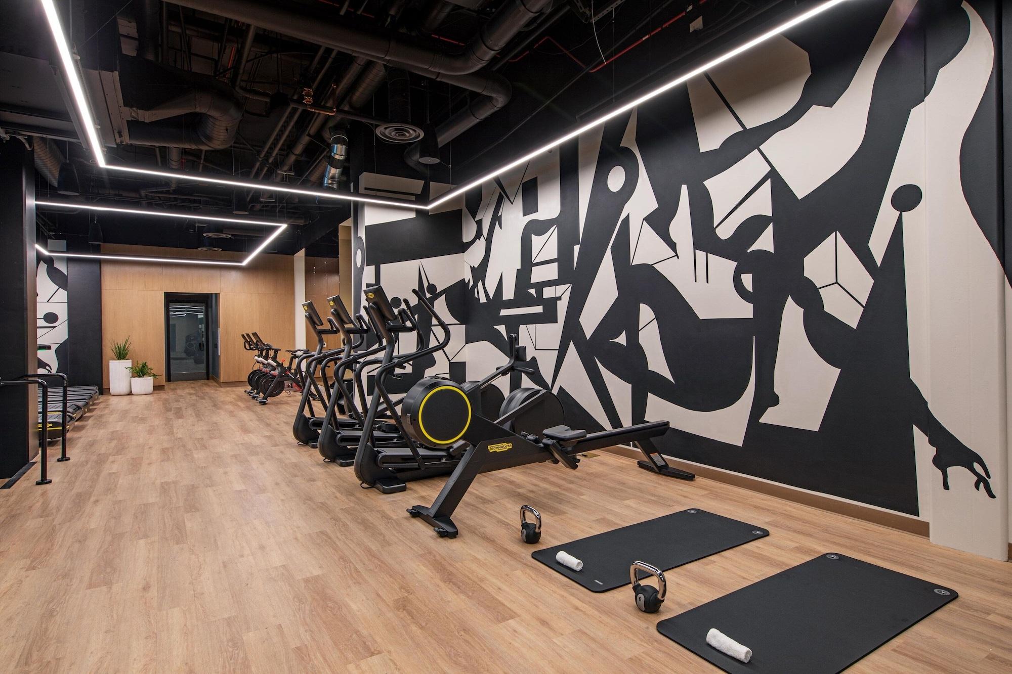 Gimnasio W Hollywood