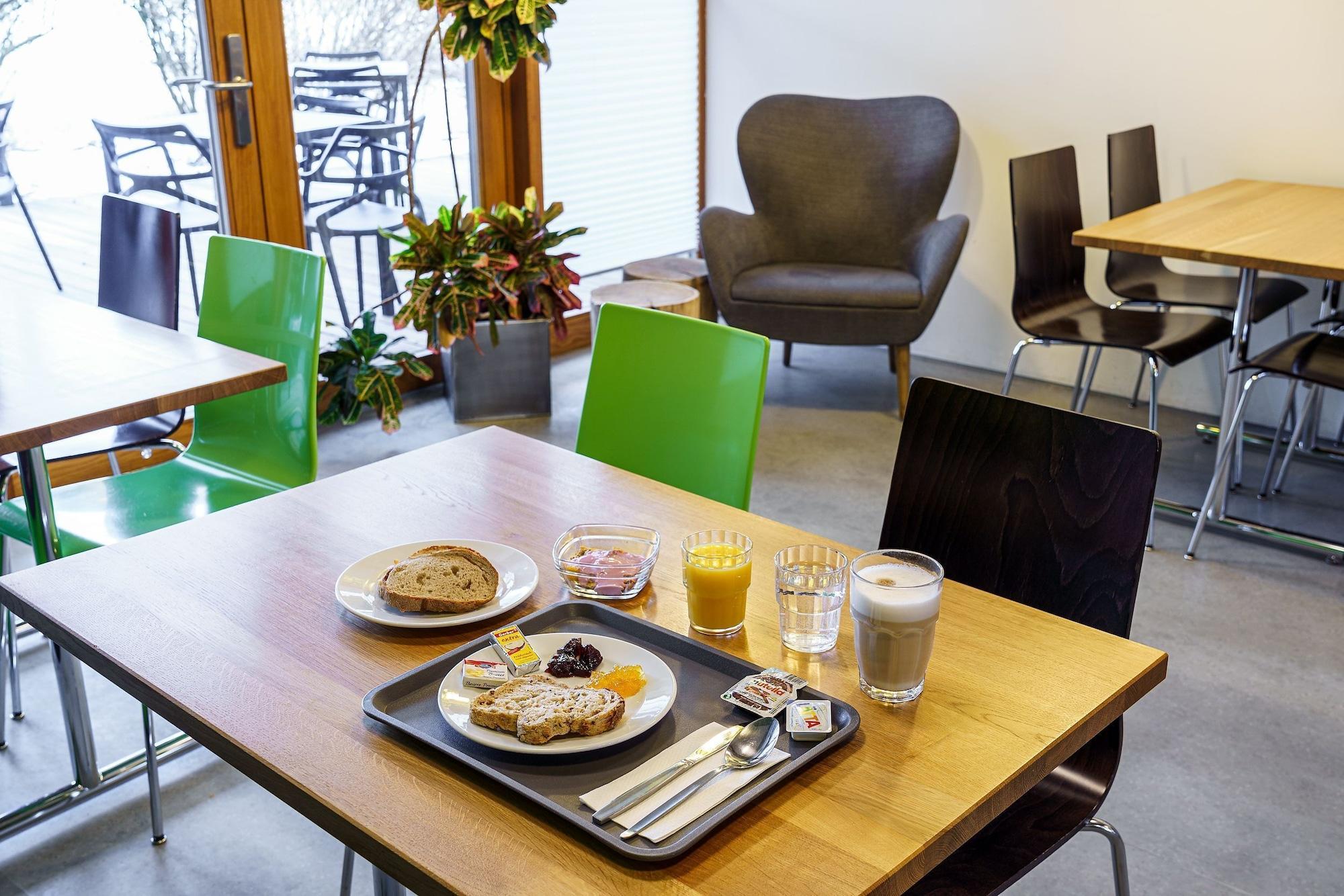 Restaurant Backpackers Villa Sonnenhof - Hostel