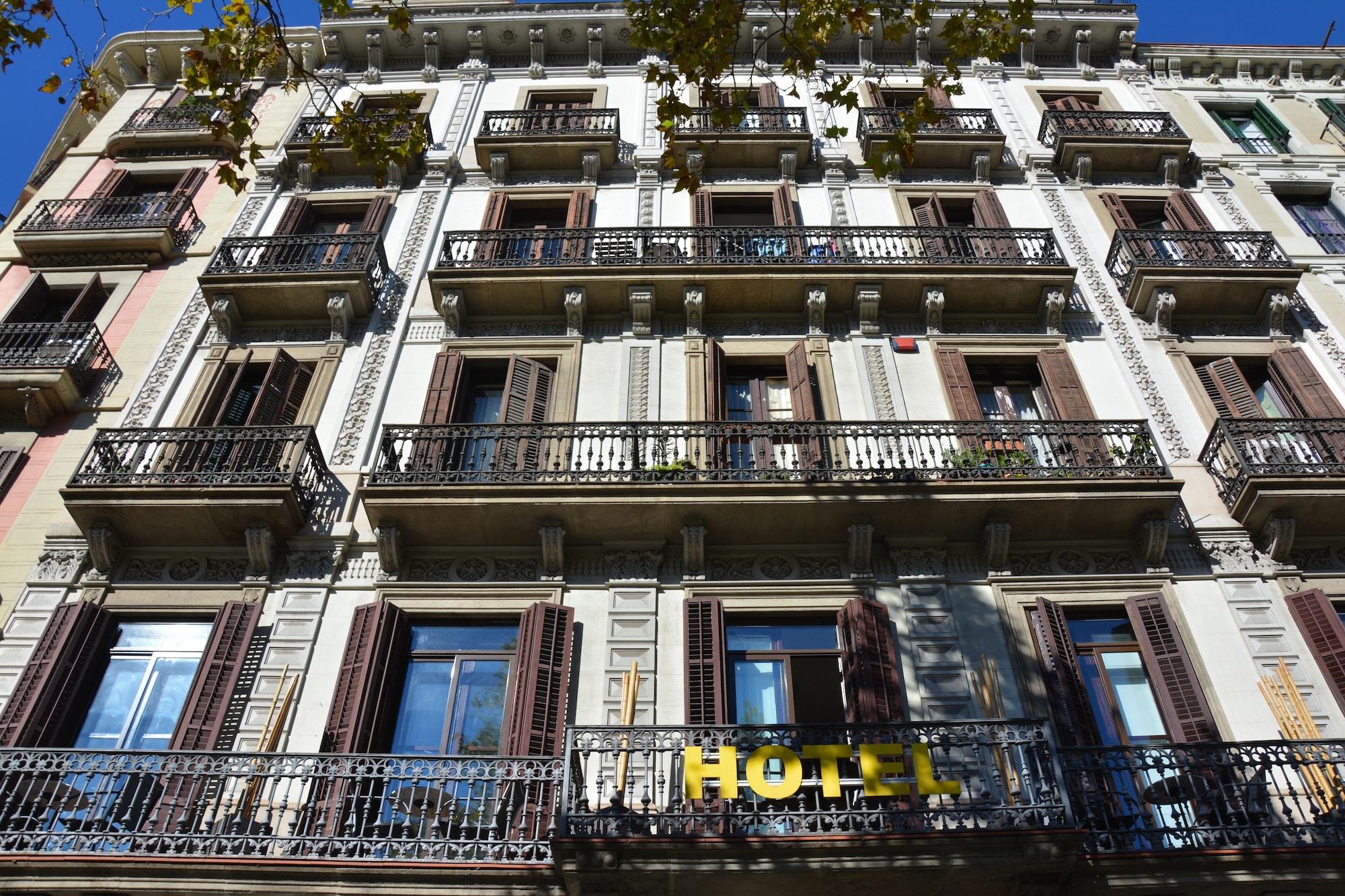 Varios Hotel Center Gran Via