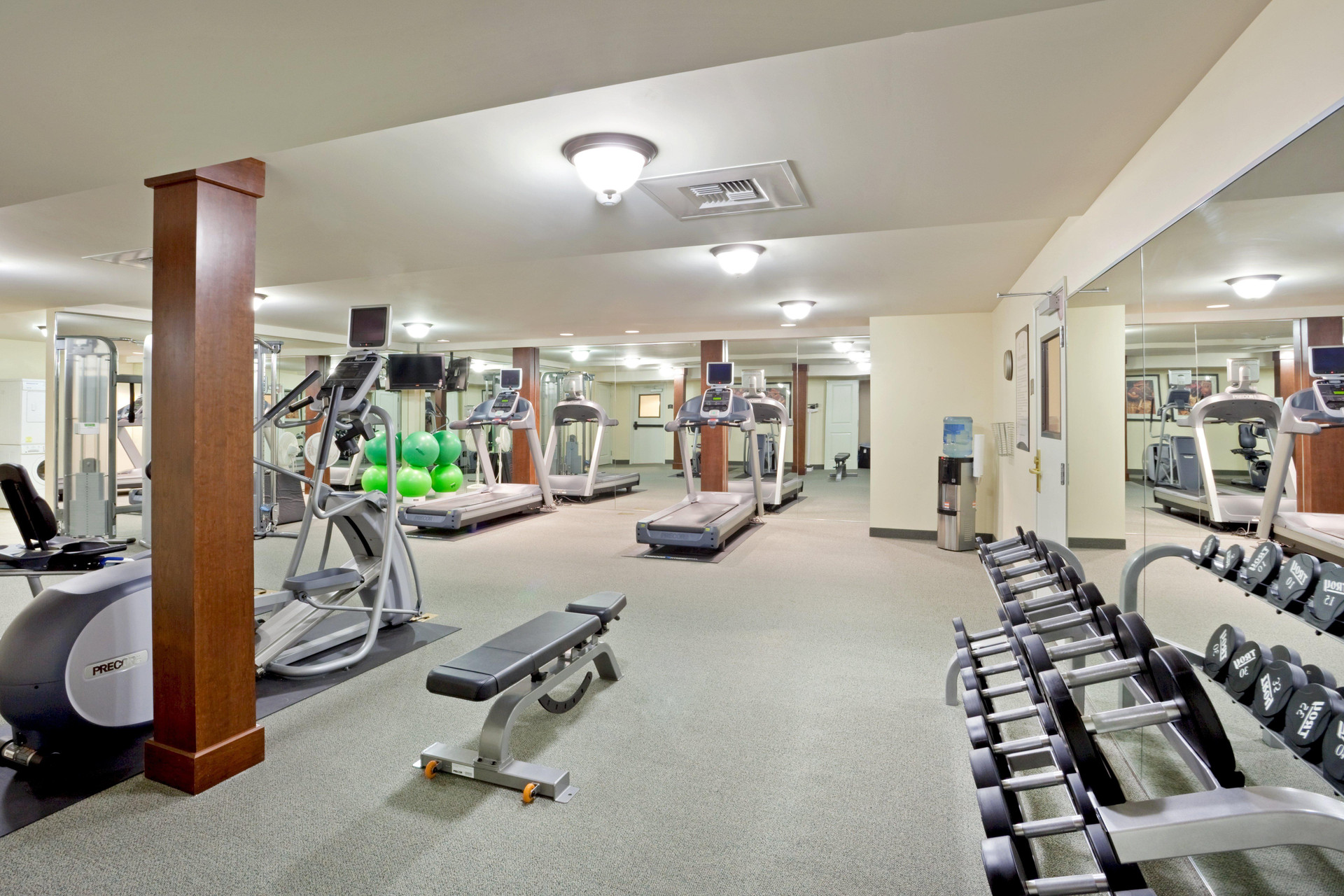 Instalaciones Recreativas Staybridge Suites Everett-Paine Field by IHG