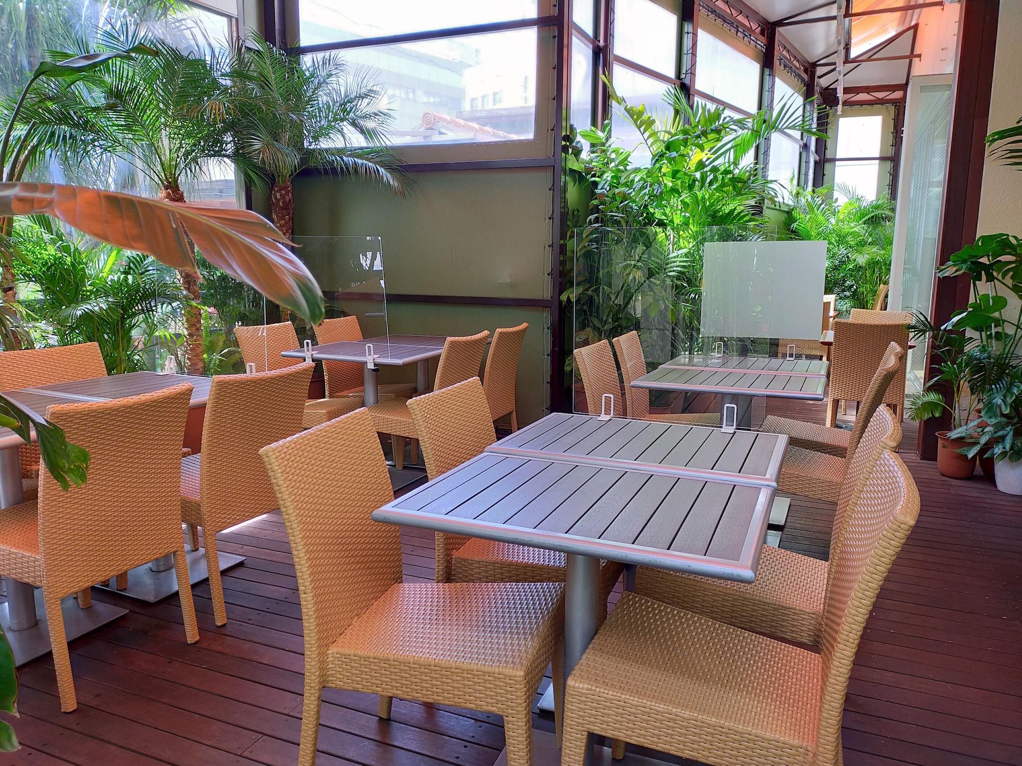 Restaurant Hotel Palm Royal Resort Kokusai Street