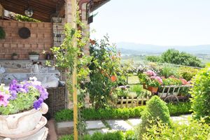 Renta temporal - House with garden in a stone farmhouse