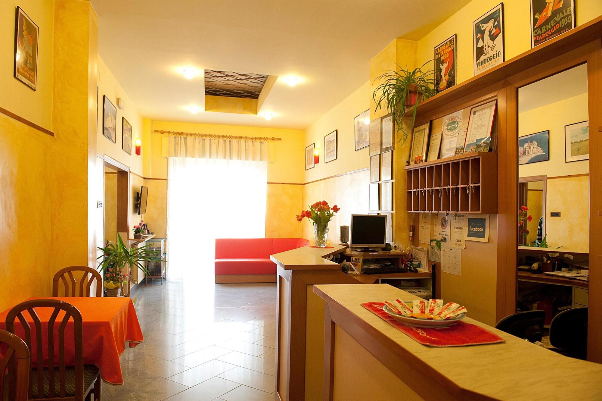 Bar/Salón Hotel Dolly