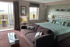 Alquiler Vacacional - Hot Tub | Pool | Superking Bed | Balcony | Views