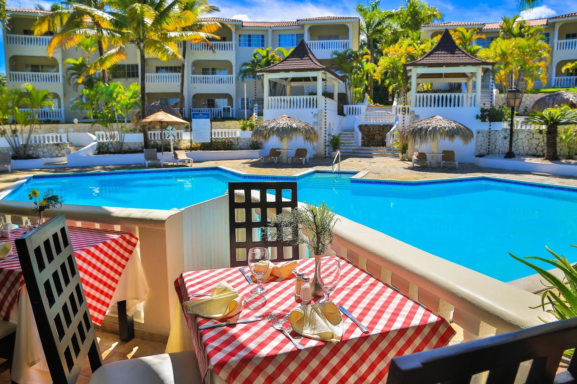 Restaurant Lifestyle Crown Residence Suites - All Inclusive