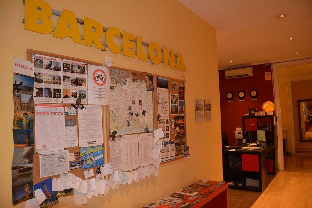 Vista Lobby Casa Consell Gran Via Guest House