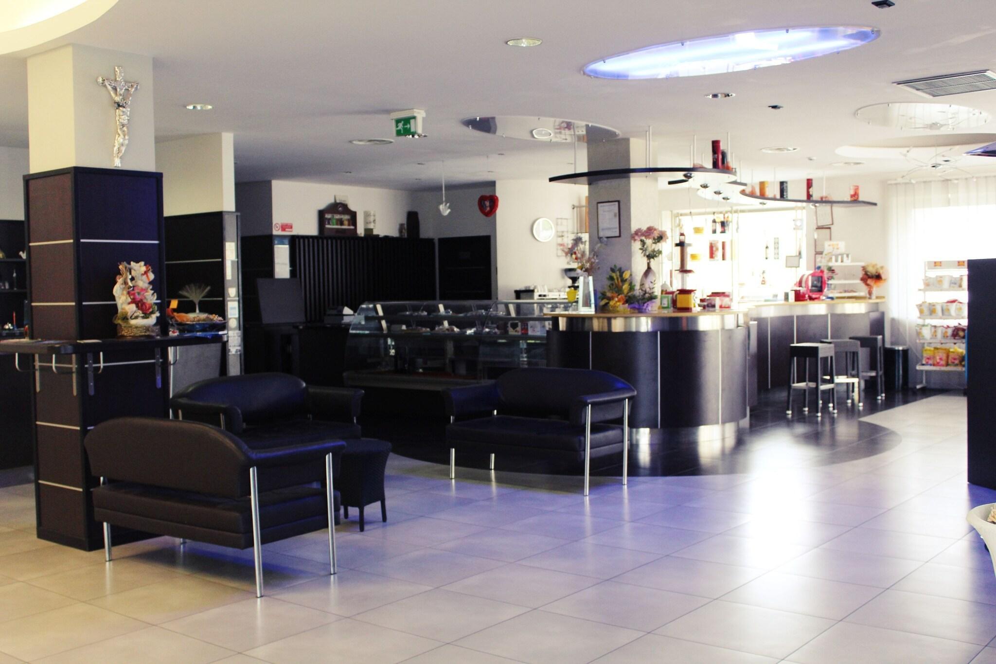 Bar/Salón Hotel Insteia