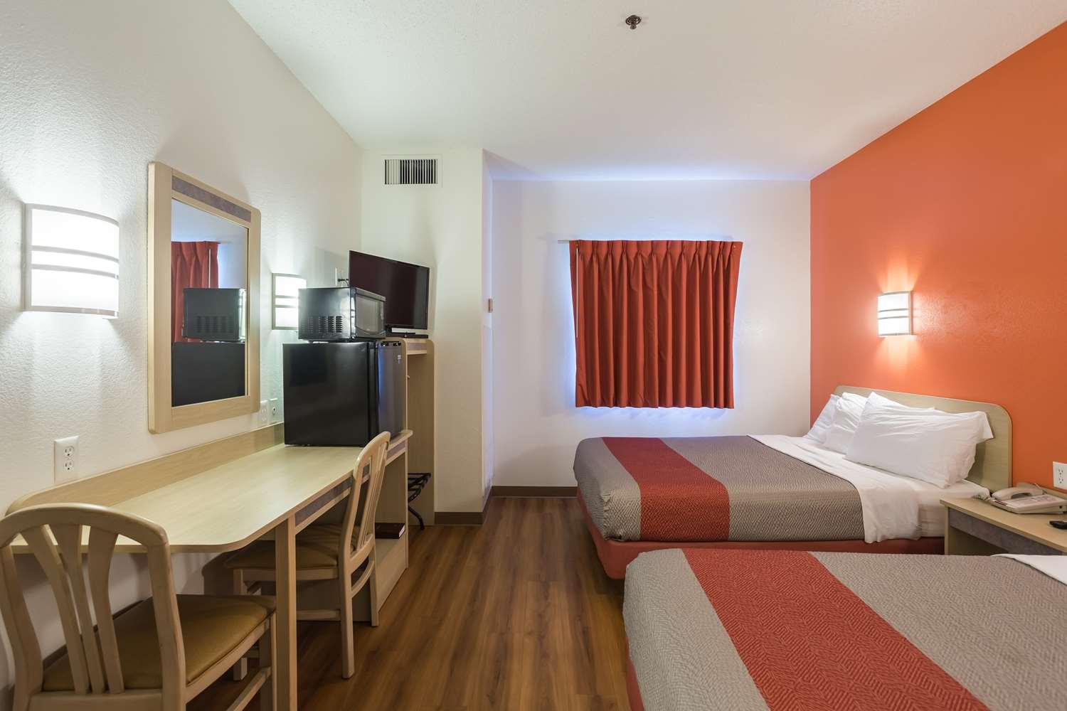 Habitación Motel 6 Dale, IN