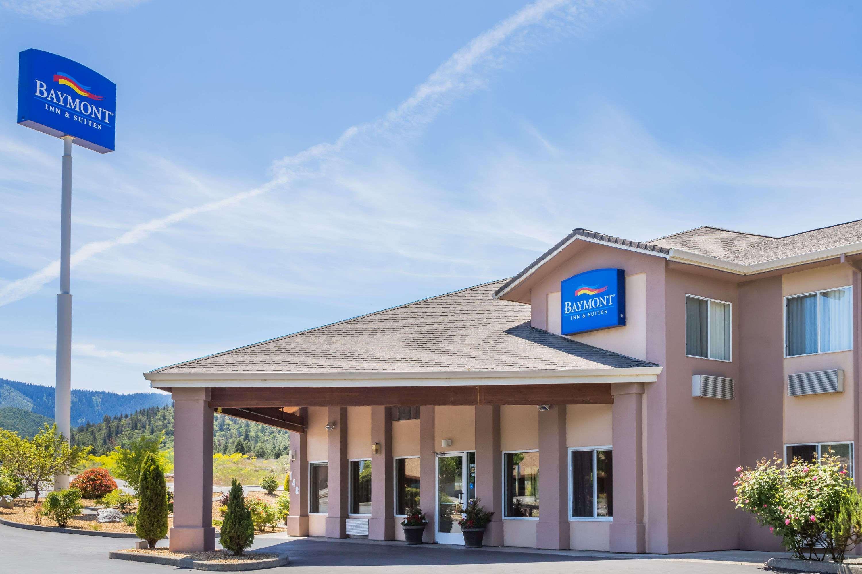 Vista Exterior Baymont by Wyndham Yreka