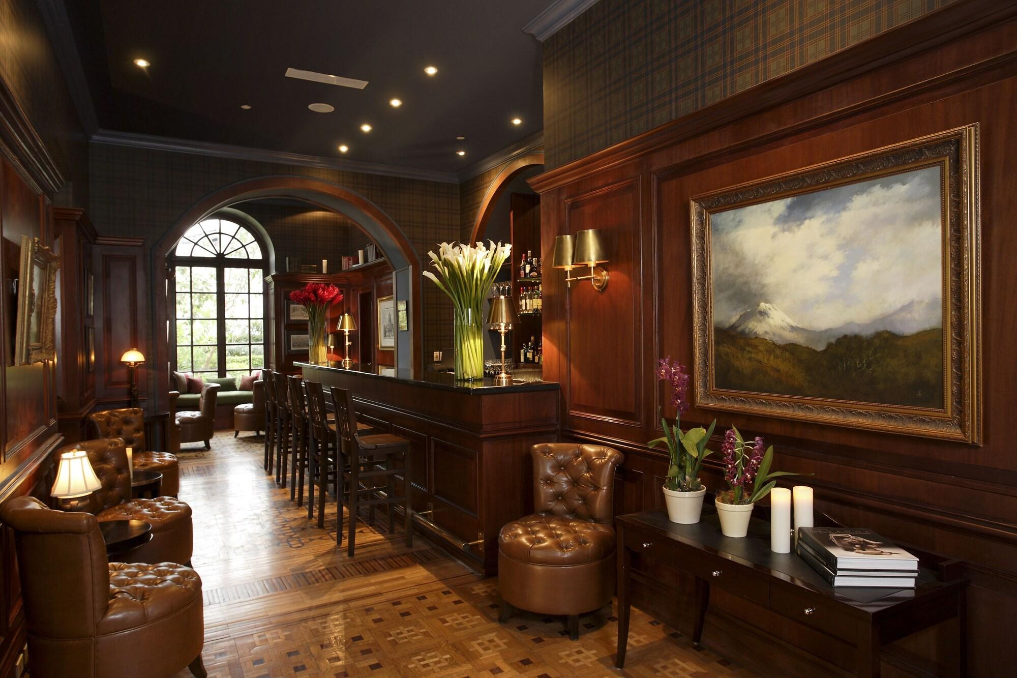 Bar/Salón Casa Gangotena